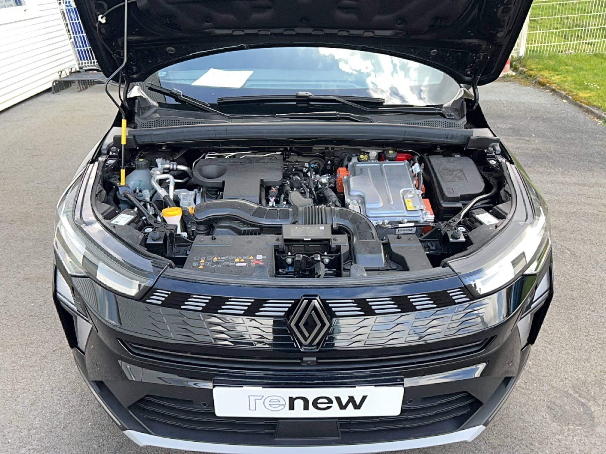 Vente en ligne Renault Symbioz  E-Tech full hybrid 145 au prix de 28 790 €