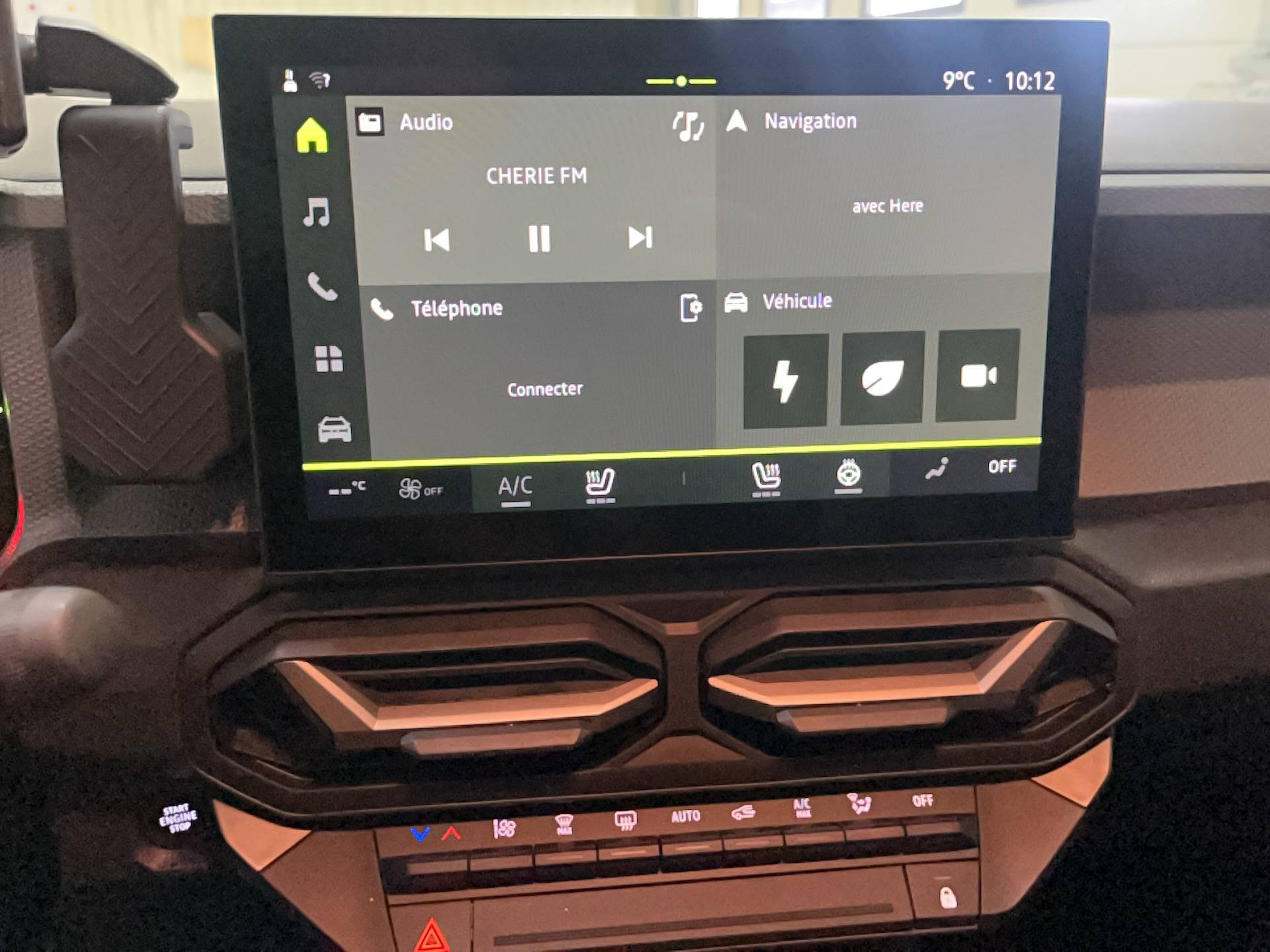 Vente en ligne Dacia Duster  Hybrid 155 au prix de 30 200 €