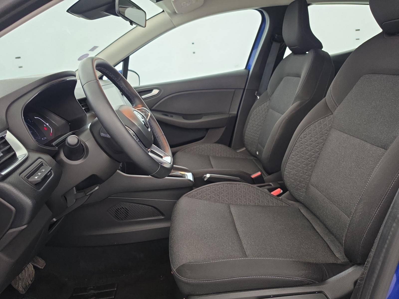 Vente en ligne Renault Clio 5 Clio E-Tech 140 - 21N au prix de 15 990 €