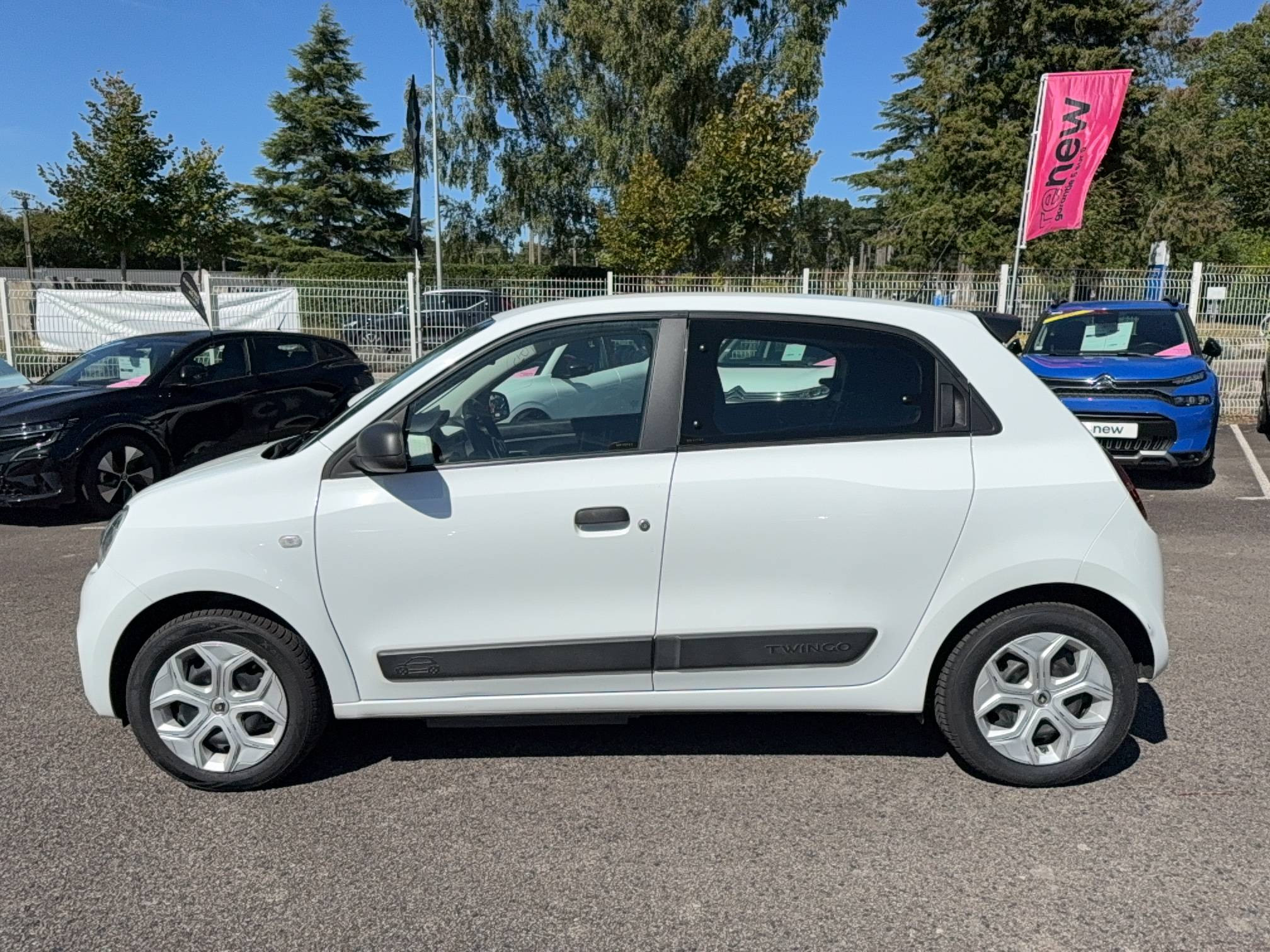 Vente en ligne Renault Twingo Electrique Twingo III E-Tech au prix de 9 990 €