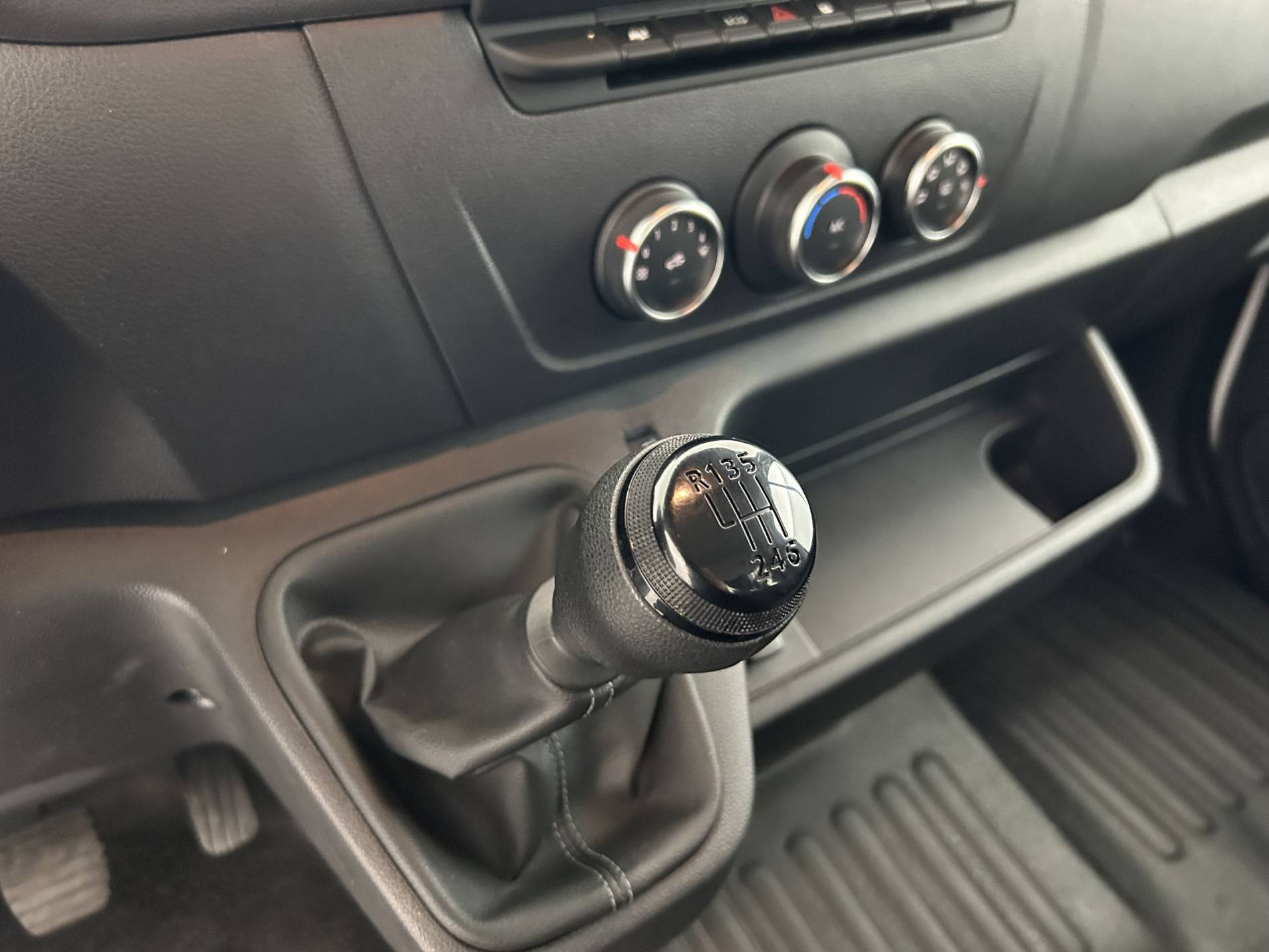 Vente en ligne Renault Master 3 Châssis Cabine MASTER CC PROP RJ3500 L2 PAFC BLUE DCI 130 EURO VI au prix de 32 500 €