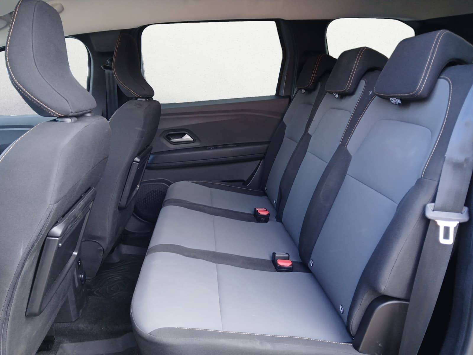 Vente en ligne Dacia Jogger  Hybrid 140 7 places GSR2 au prix de 25 490 €