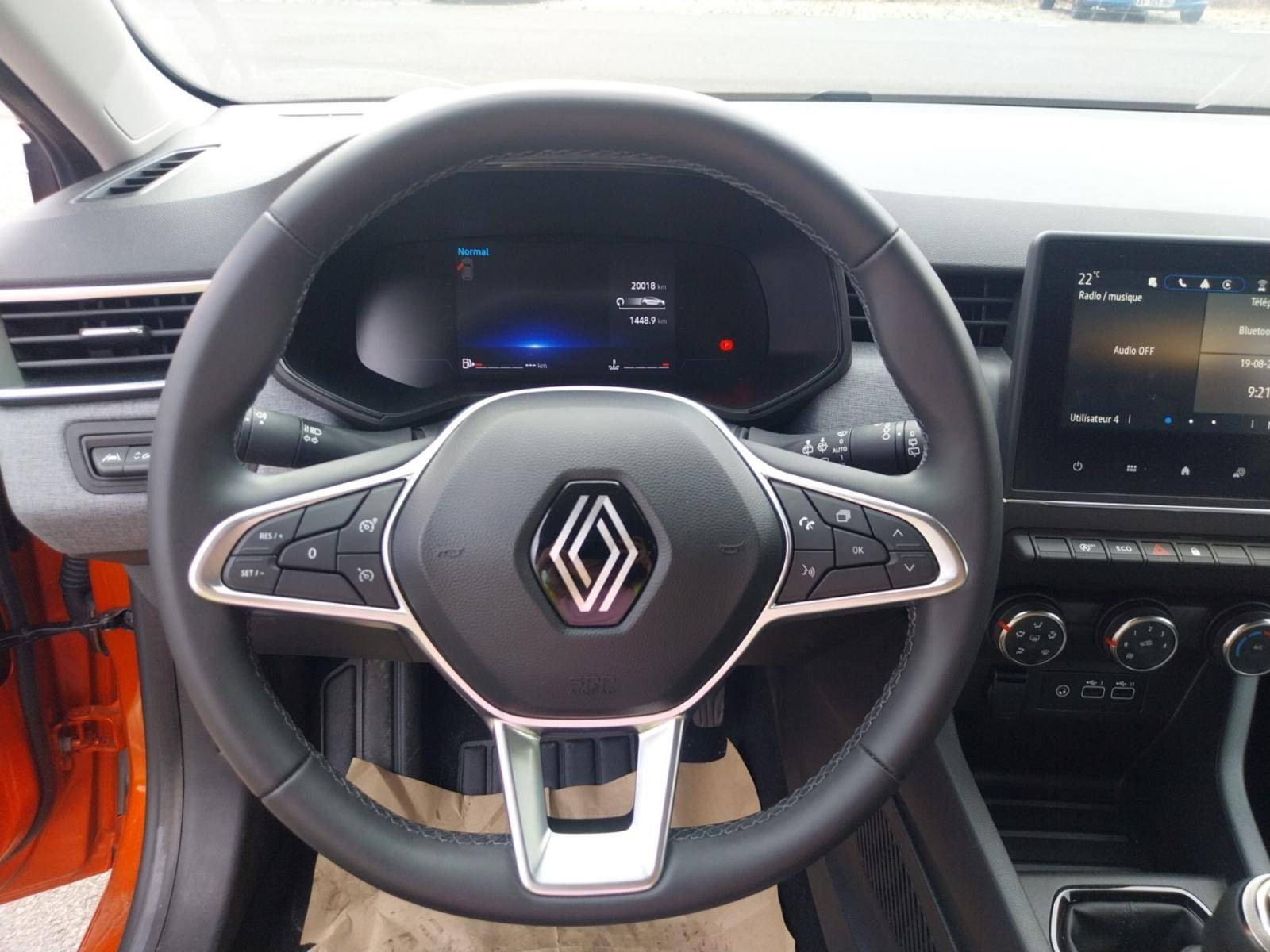 Vente en ligne Renault Clio 5 Clio TCe 90 au prix de 15 290 €