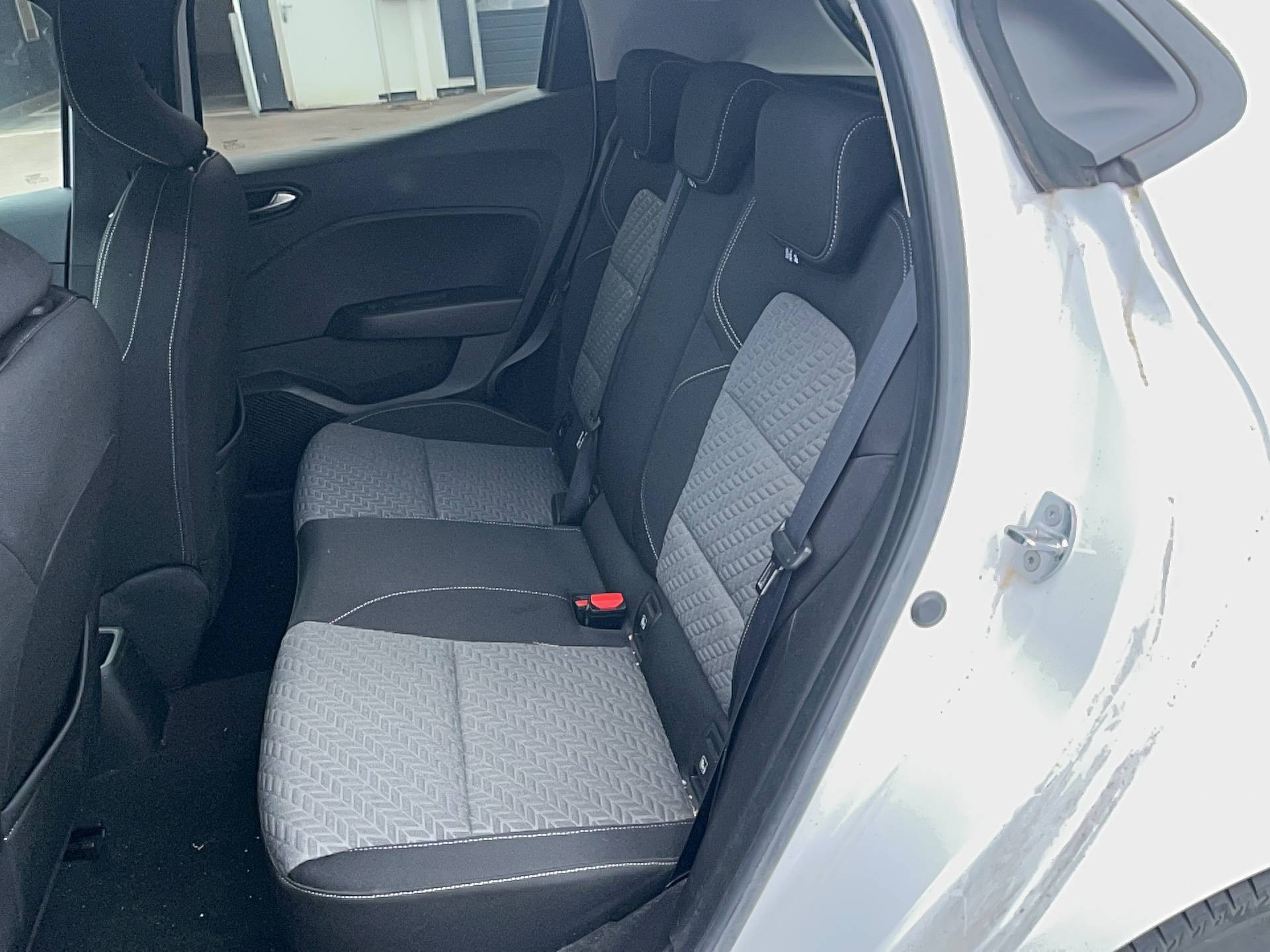 Vente en ligne Renault Clio 5 Clio Blue dCi 100 au prix de 14 991 €