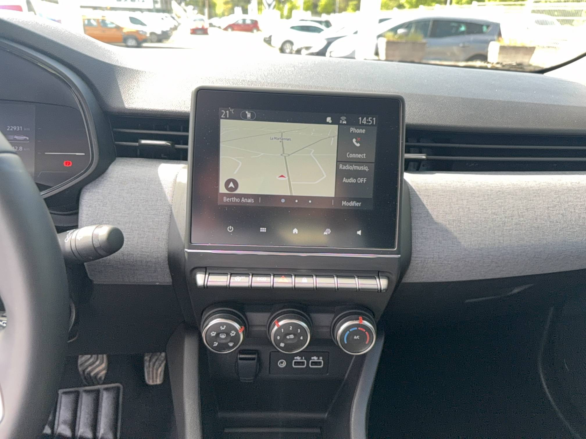 Vente en ligne Renault Clio 5 Clio TCe 100 GPL au prix de 16 490 €