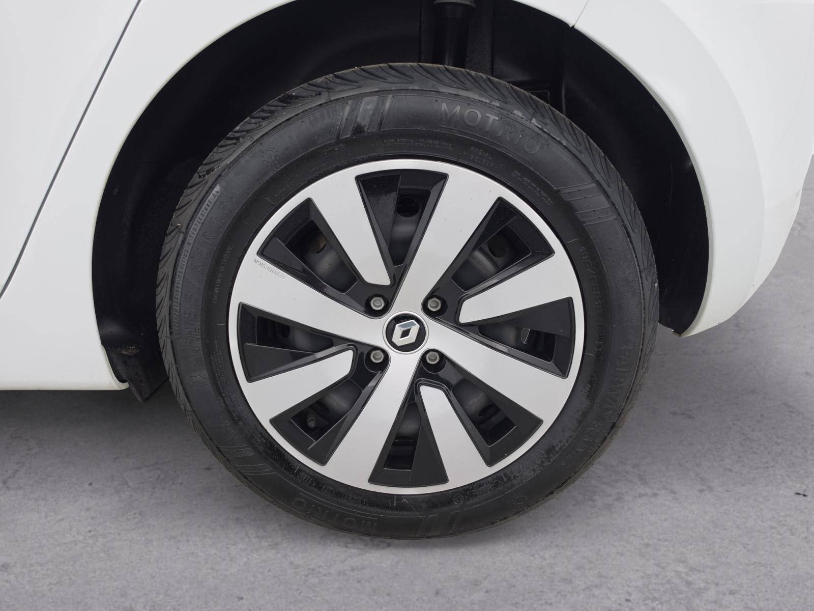 Vente en ligne Renault Clio 5 Clio TCe 90 au prix de 13 790 €