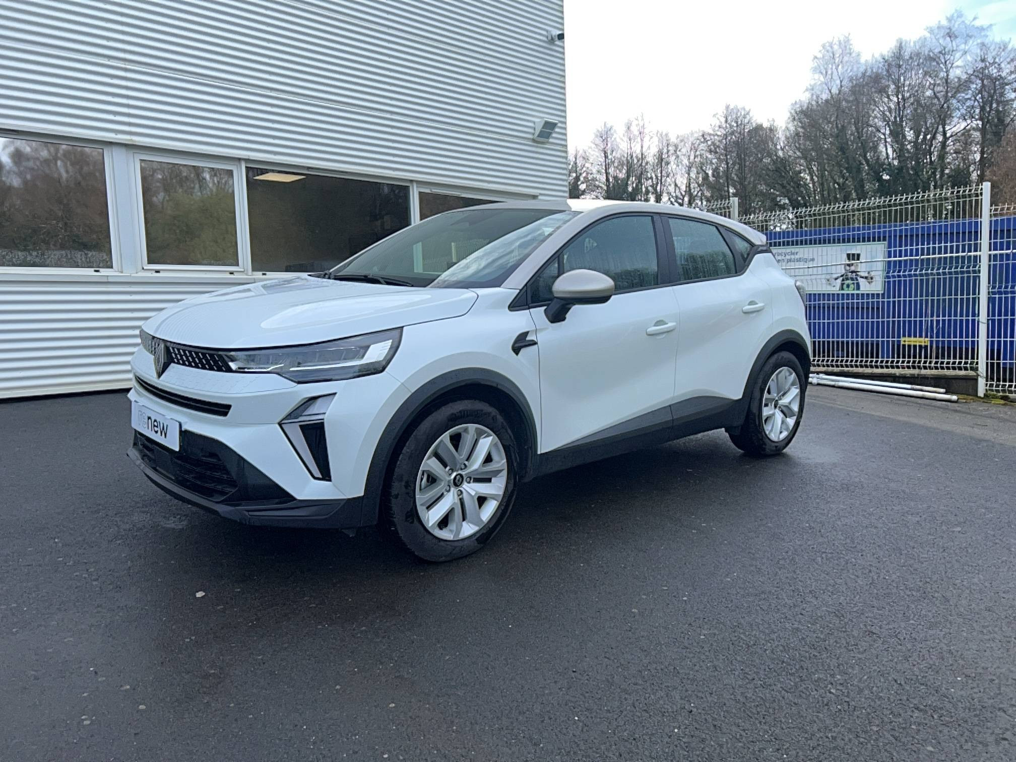 Renault Captur  E-Tech full hybrid 145 ch occasion de 2024 en vente à Guingamp