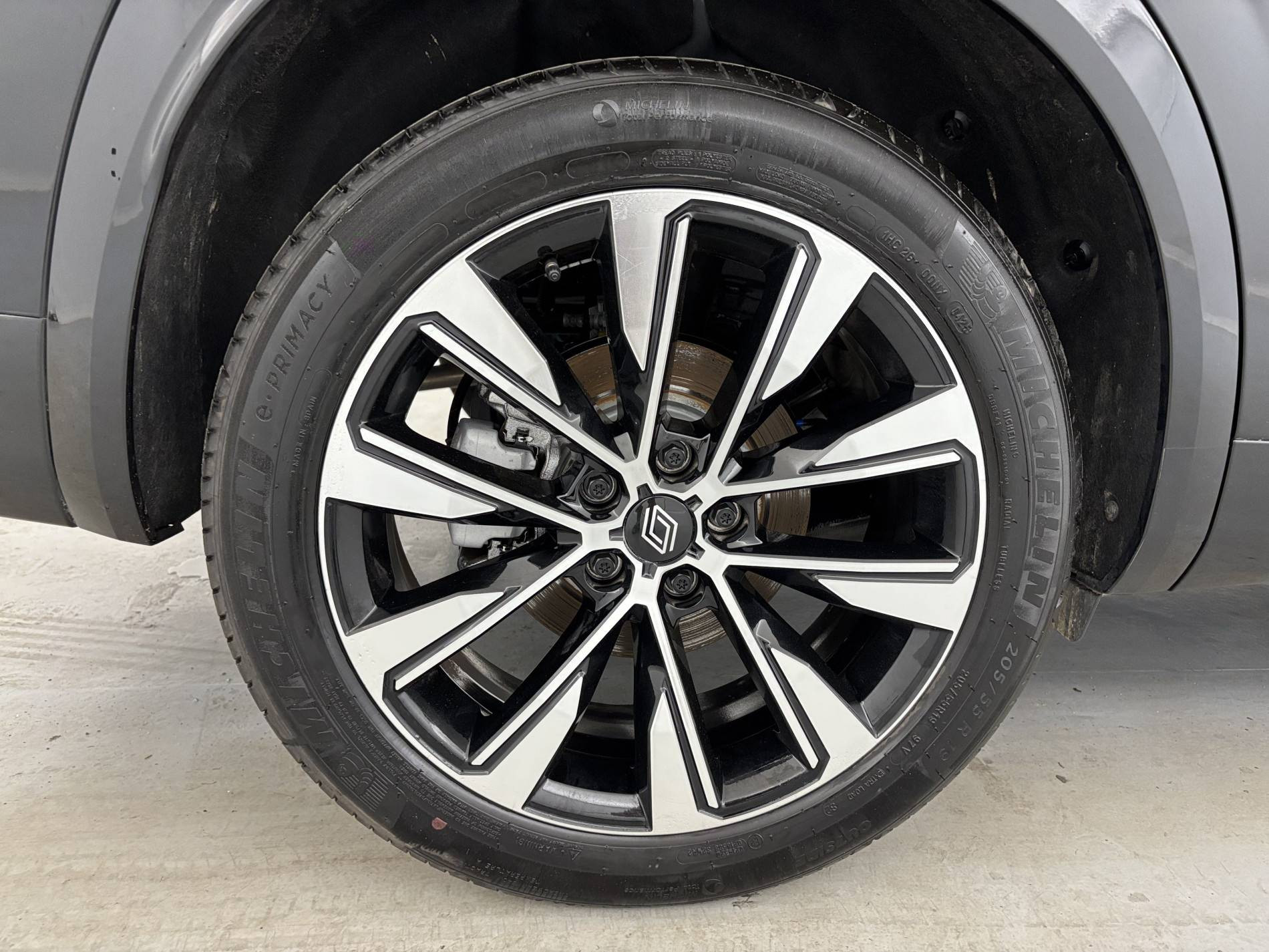 Vente en ligne Renault Espace Espace E-Tech full hybrid 200 GSR2 au prix de 35 990 €