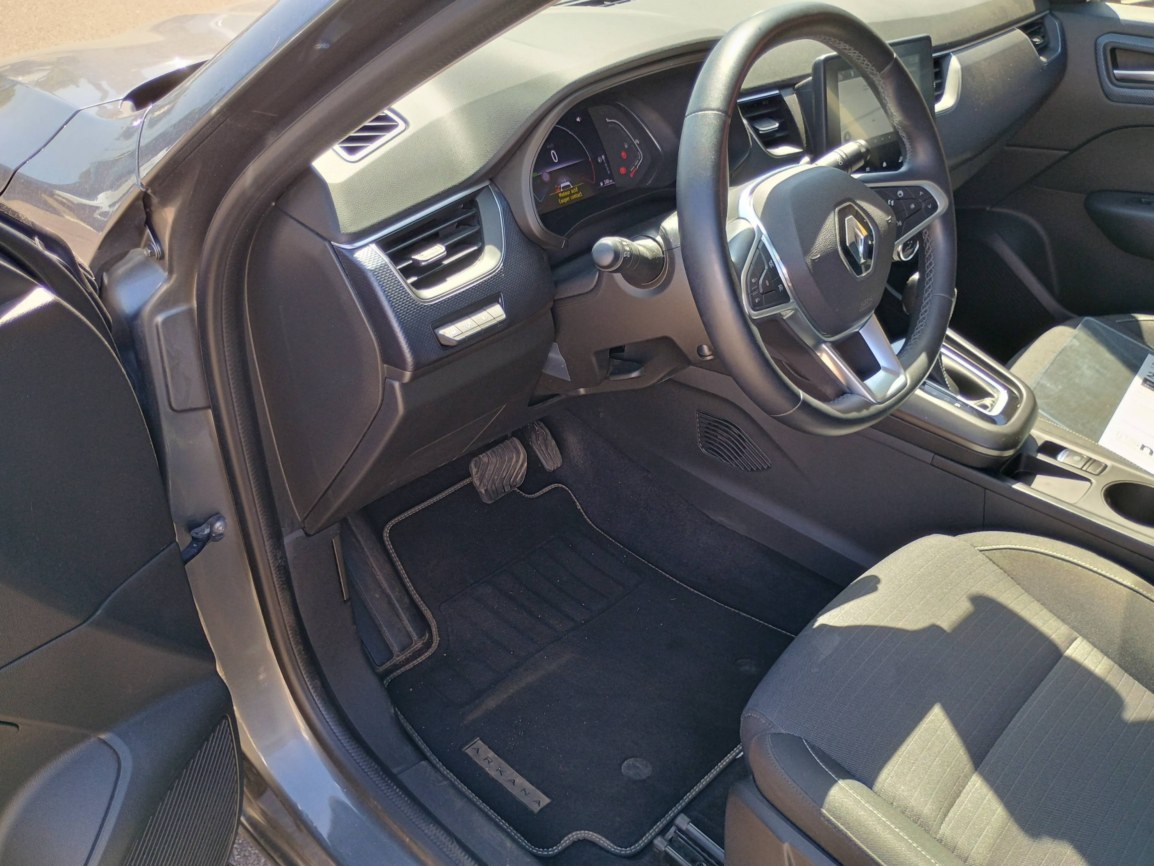 Vente en ligne Renault Arkana  E-Tech hybride 145 - 22 au prix de 21 991 €
