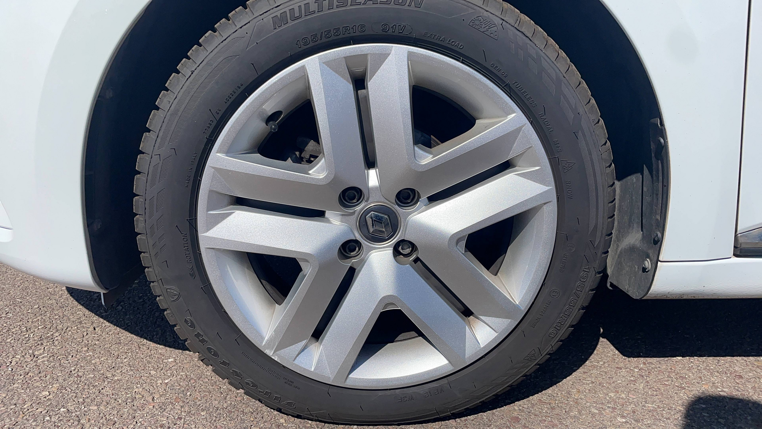 Vente en ligne Renault Clio 5 Clio TCe 90 X-Tronic - 21N au prix de 14 991 €