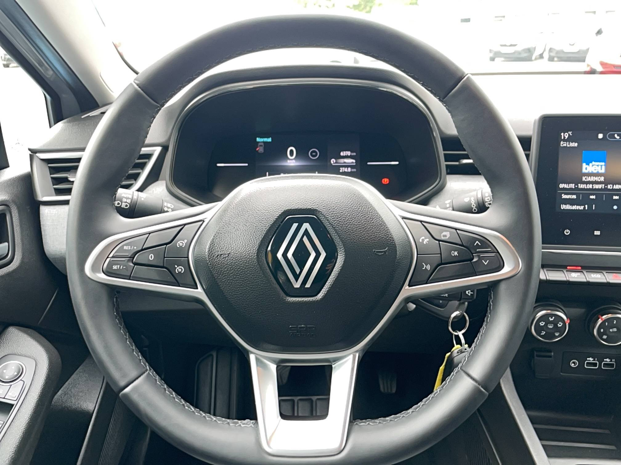 Vente en ligne Renault Clio 5 Clio TCe 90 au prix de 15 990 €