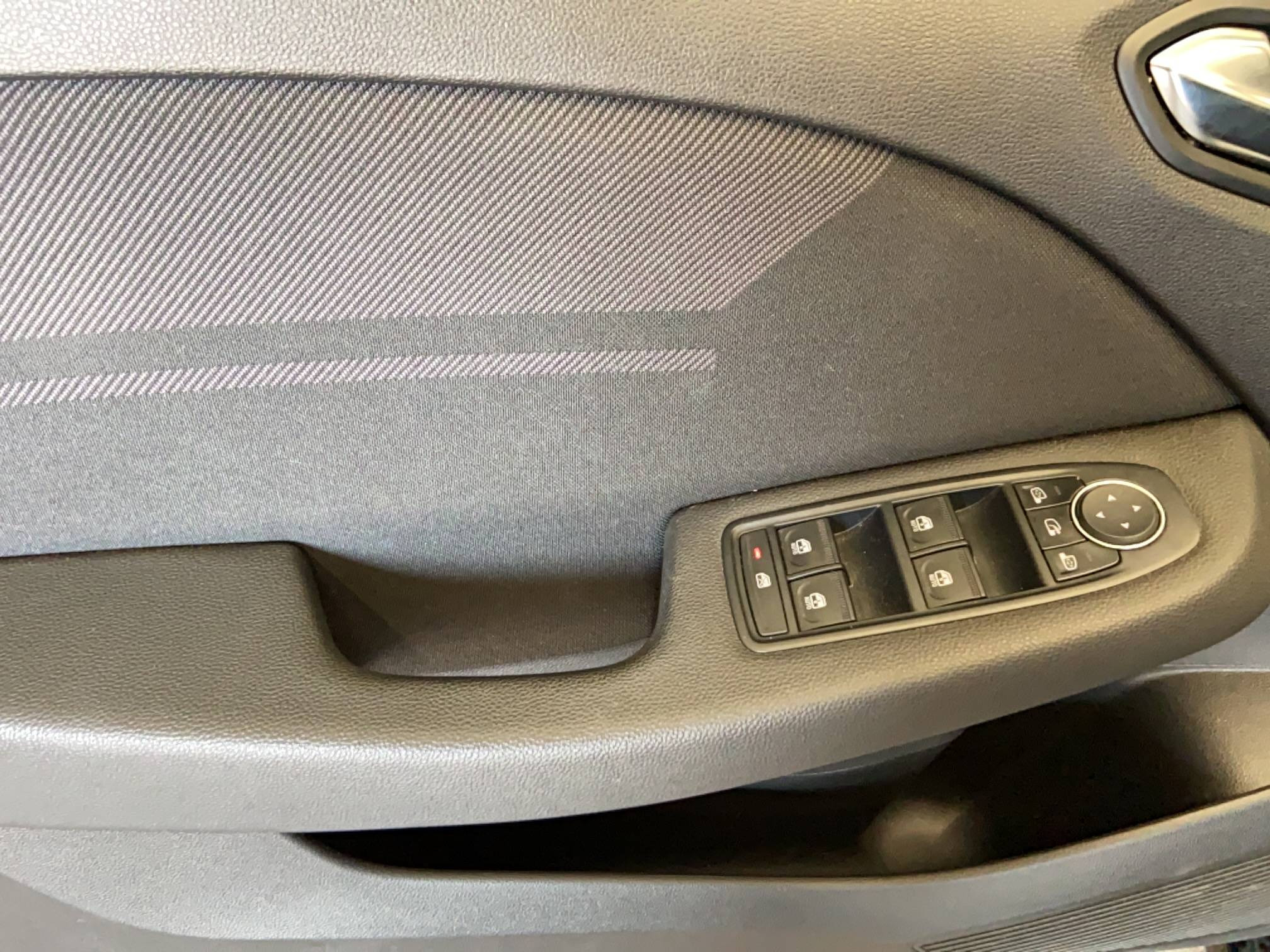 Vente en ligne Renault Clio 5 Clio E-Tech full hybrid 145 au prix de 20 990 €