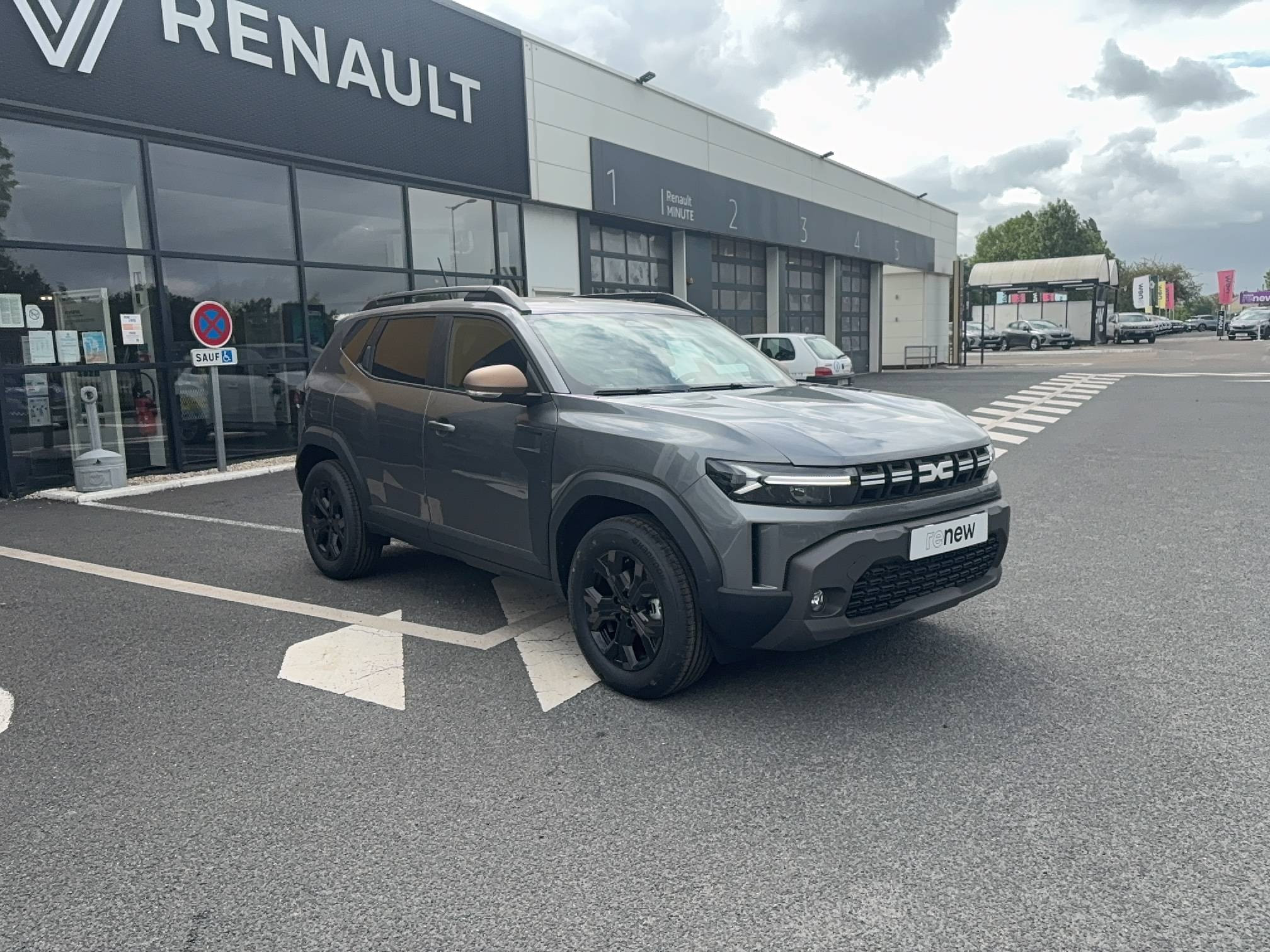 Vente en ligne Dacia Duster  Hybrid 155 au prix de 29 200 €