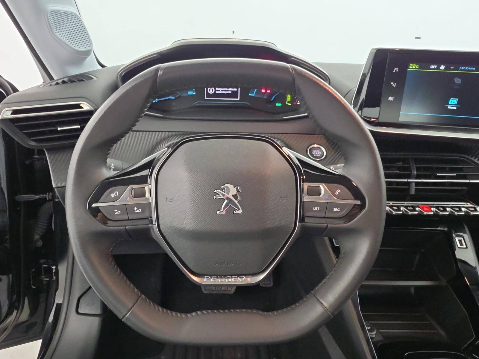 Vente en ligne Peugeot E-208  50 kWh 136ch au prix de 15 900 €