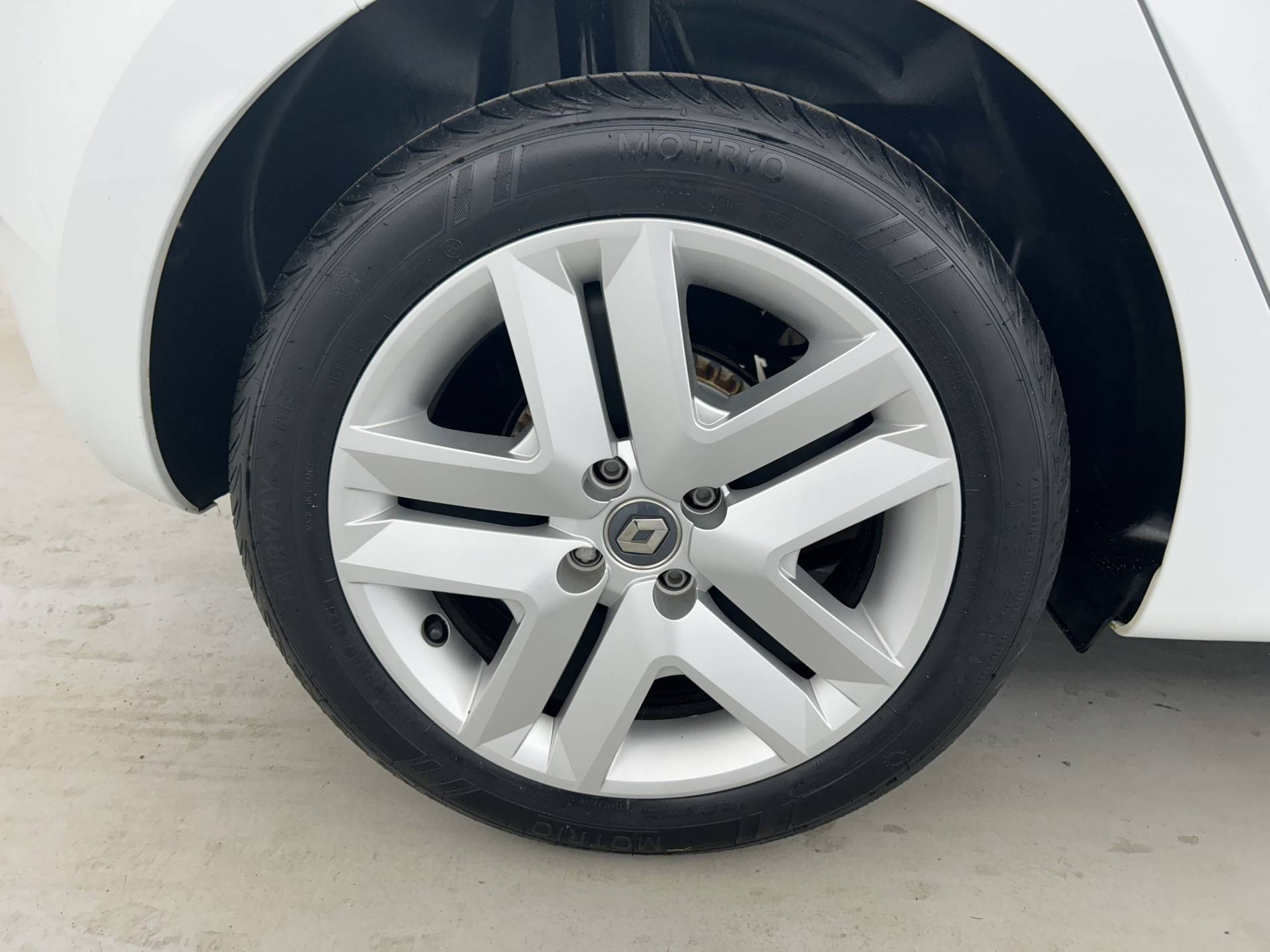Vente en ligne Renault Clio 5 Clio SCe 65 - 21N au prix de 12 470 €