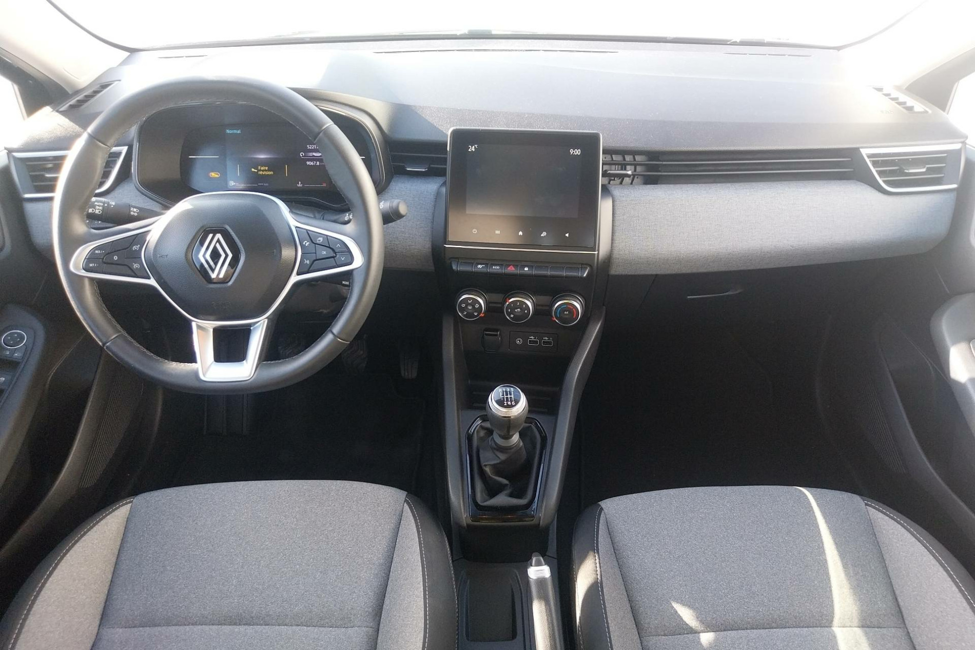 Vente en ligne Renault Clio 5 Clio dCi 100 au prix de 15 890 €