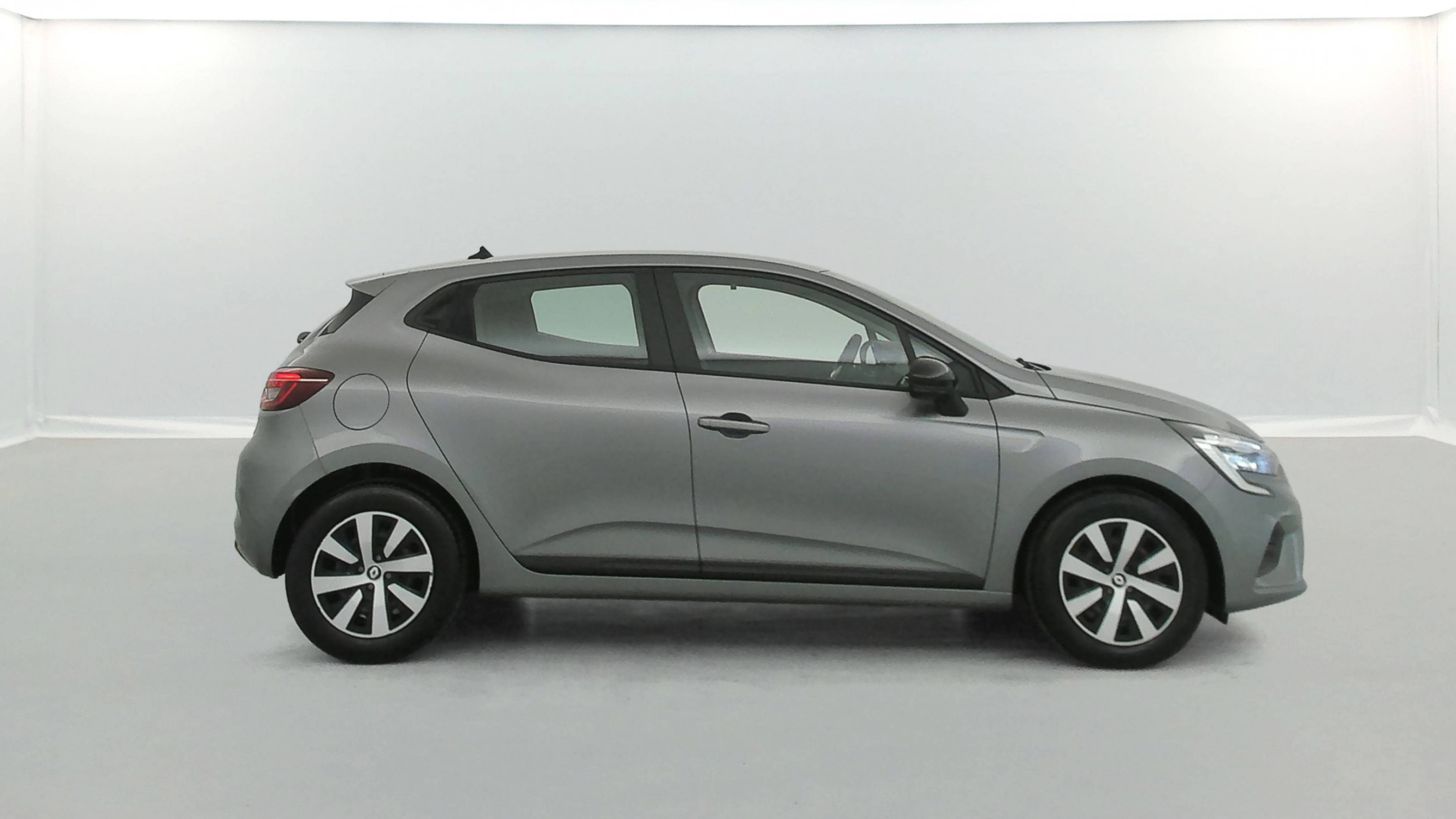 Vente en ligne Renault Clio 5 Clio TCe 90 au prix de 14 550 €
