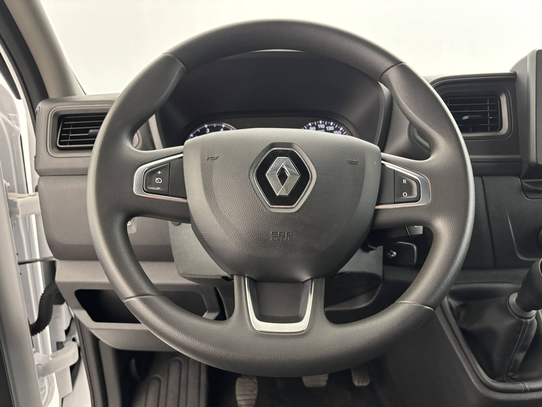 Vente en ligne Renault Master Fourgon MASTER FGN TRAC F3500 L3H3 BLUE DCI 135 au prix de 28 990 €