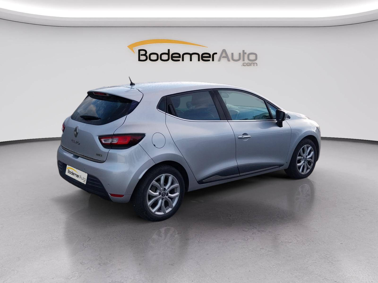 Vente en ligne Renault Clio 4 Clio dCi 90 Energy au prix de 10 350 €
