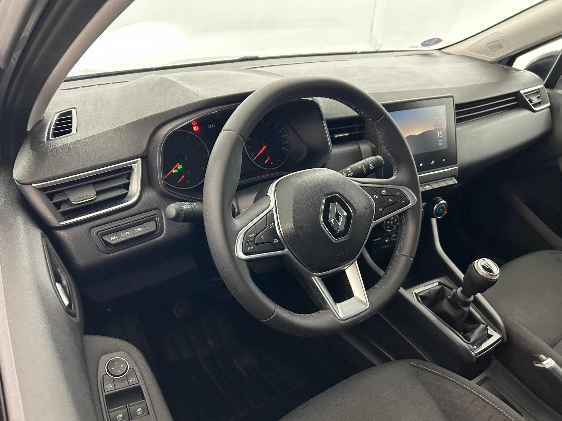 Vente en ligne Renault Clio 5 Clio TCe 90 au prix de 15 990 €