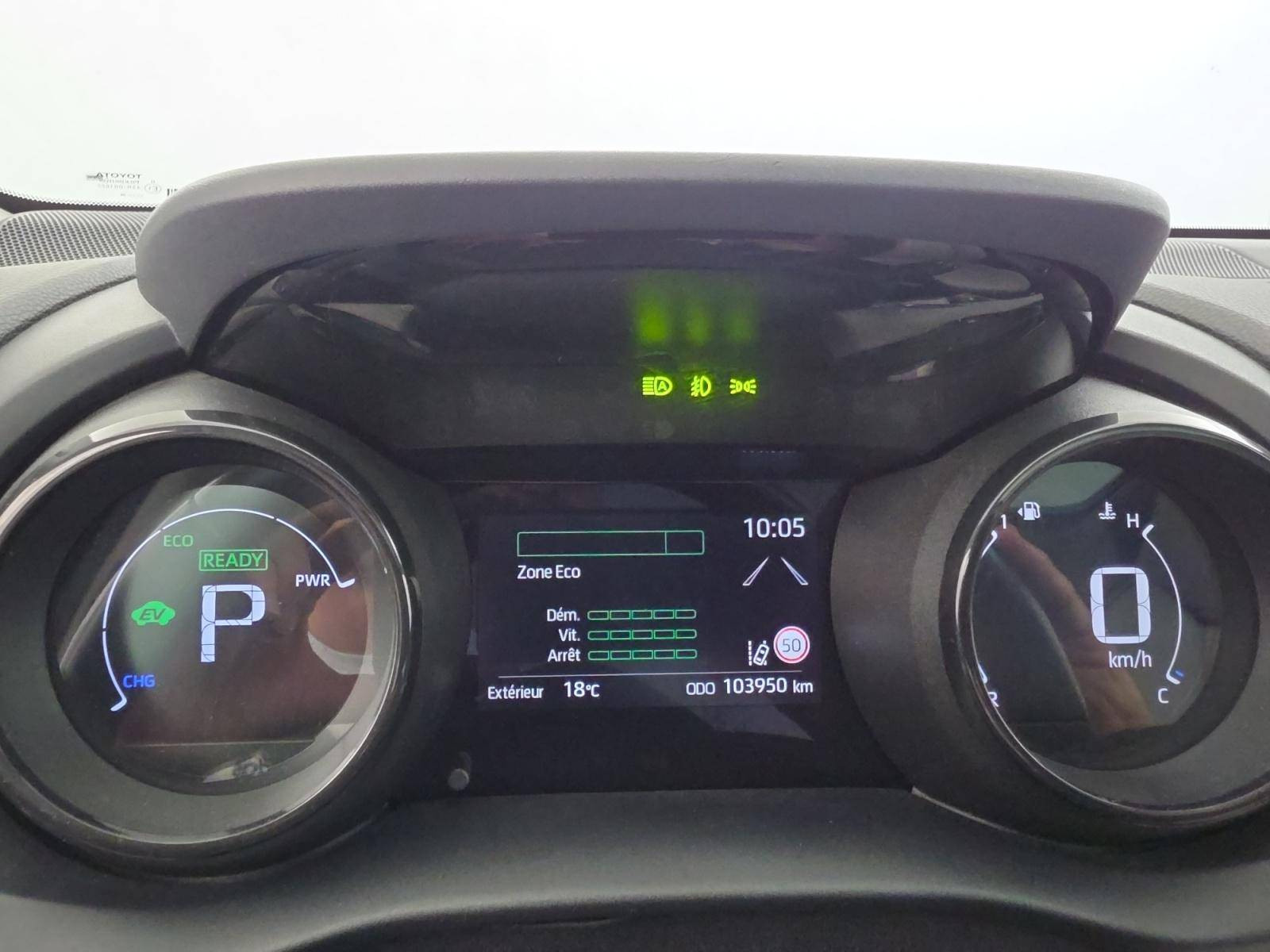 Vente en ligne Toyota Yaris Yaris Hybride 116h au prix de 15 490 €