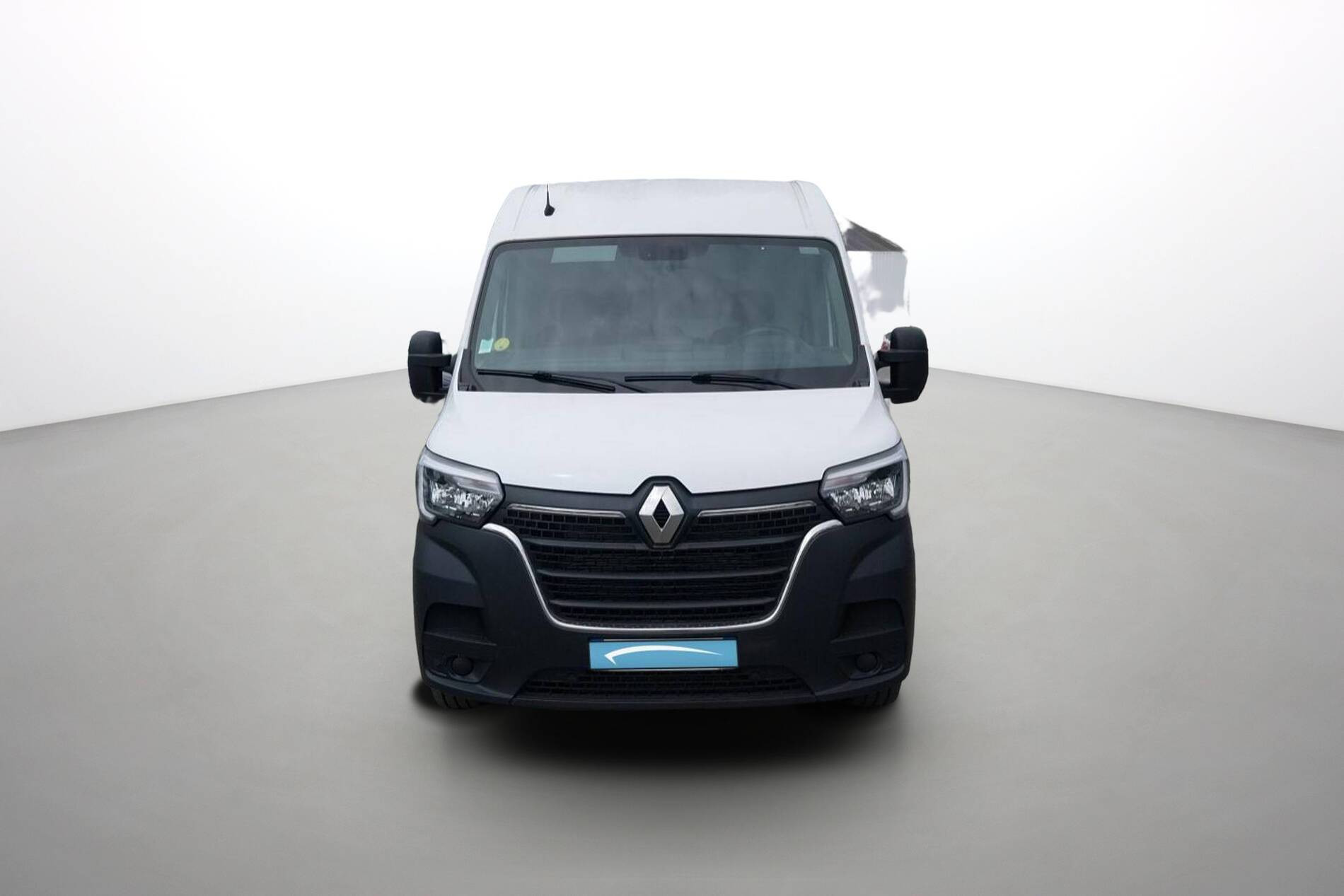 Vente en ligne Renault Master Fourgon MASTER FGN TRAC F3500 L2H2 BLUE DCI 135 au prix de 25 900 €