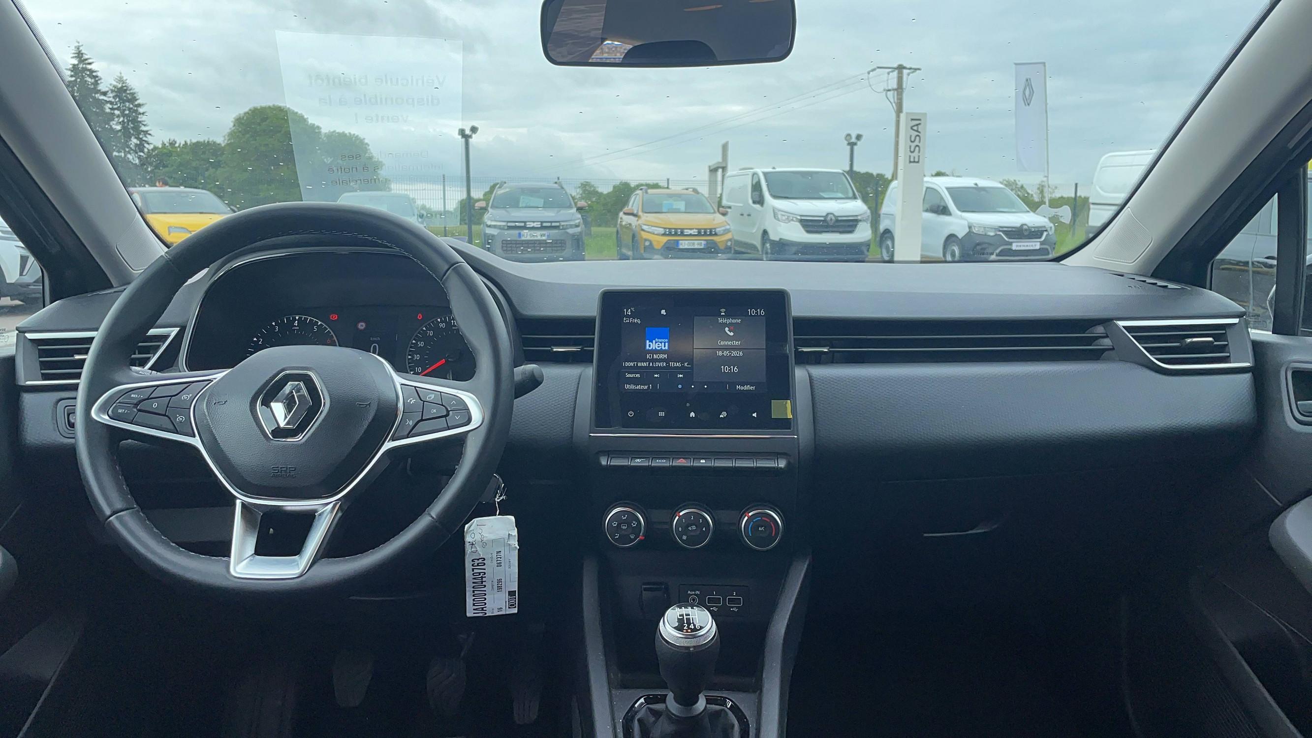 Vente en ligne Renault Clio 5 Clio TCe 90 au prix de 13 791 €