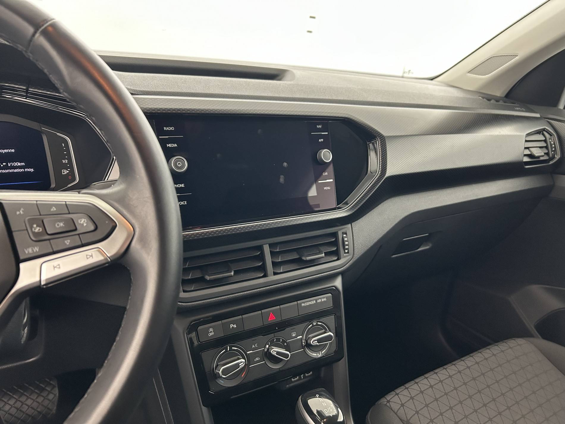 Vente en ligne Volkswagen T-Cross  1.0 TSI 110 Start/Stop DSG7 au prix de 22 990 €