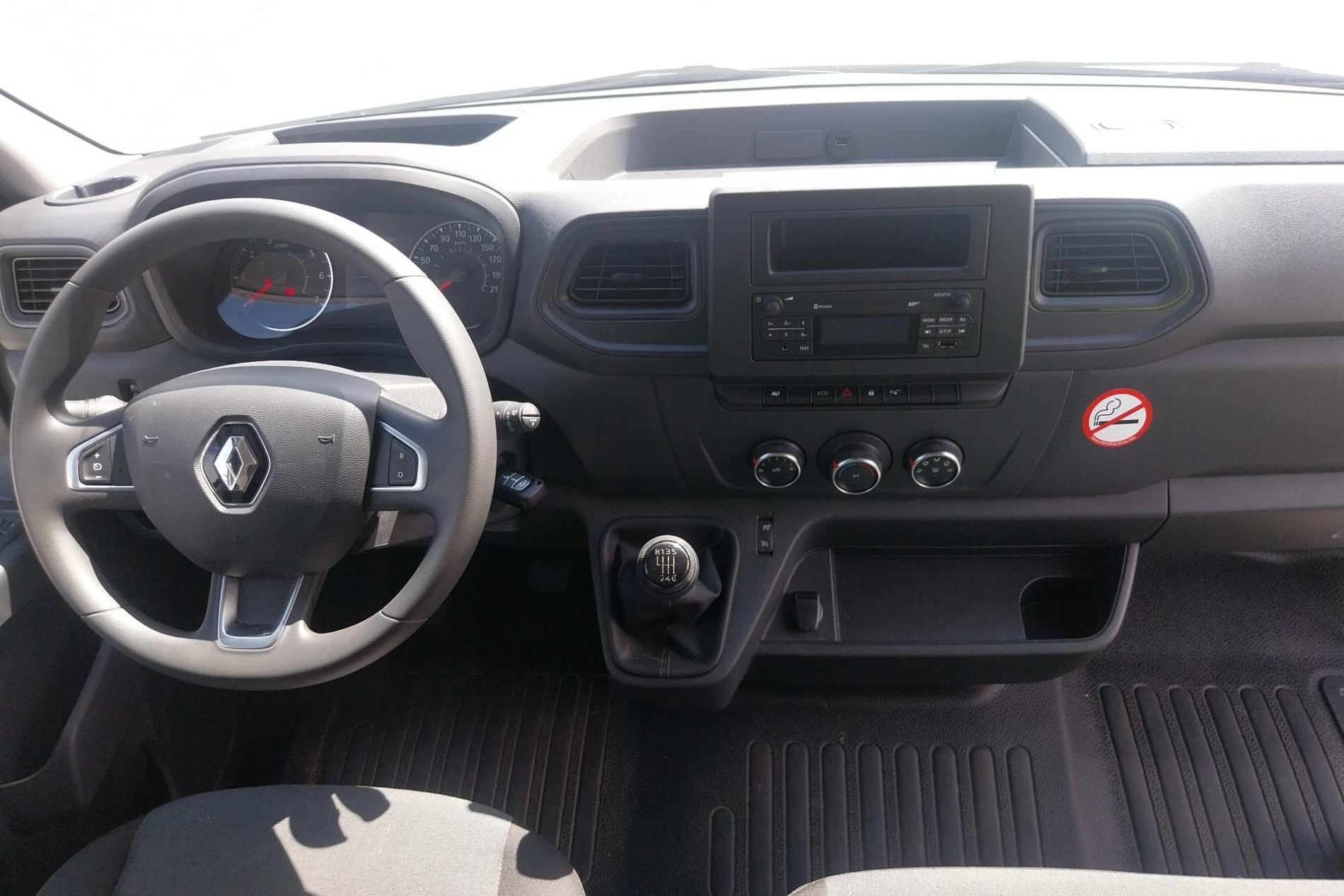 Vente en ligne Renault Master Fourgon MASTER FGN TRAC F3500 L2H2 BLUE DCI 135 au prix de 24 990 €
