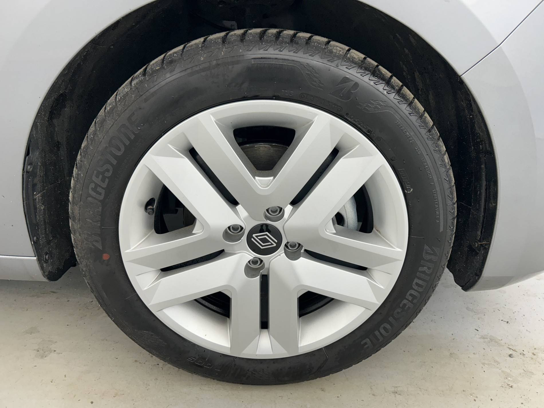 Vente en ligne Renault Clio 5 Clio E-Tech full hybrid 145 ch GSR2 au prix de 19 990 €