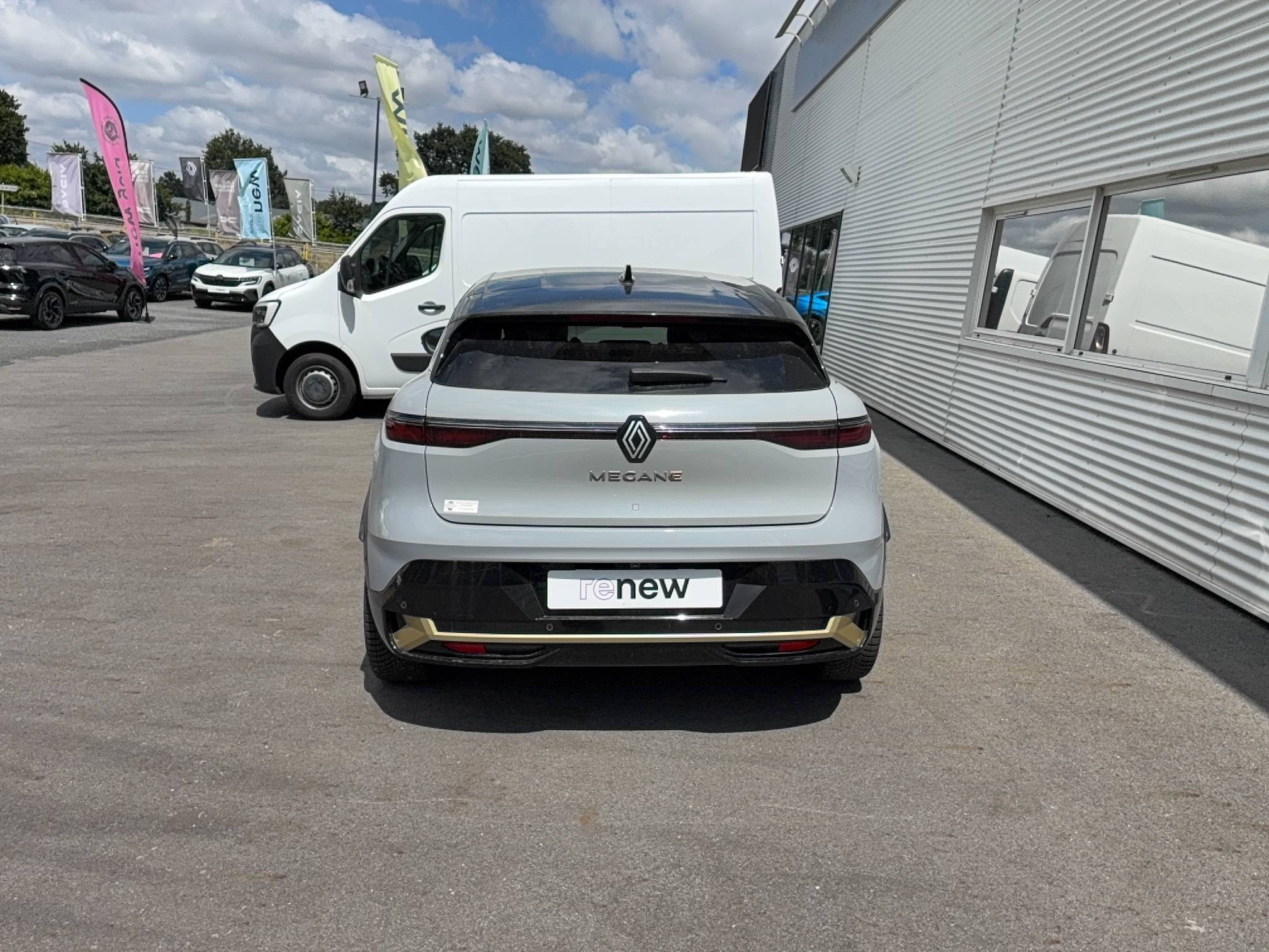 Vente en ligne Renault Megane E-Tech  EV60 220 ch super charge au prix de 26 590 €