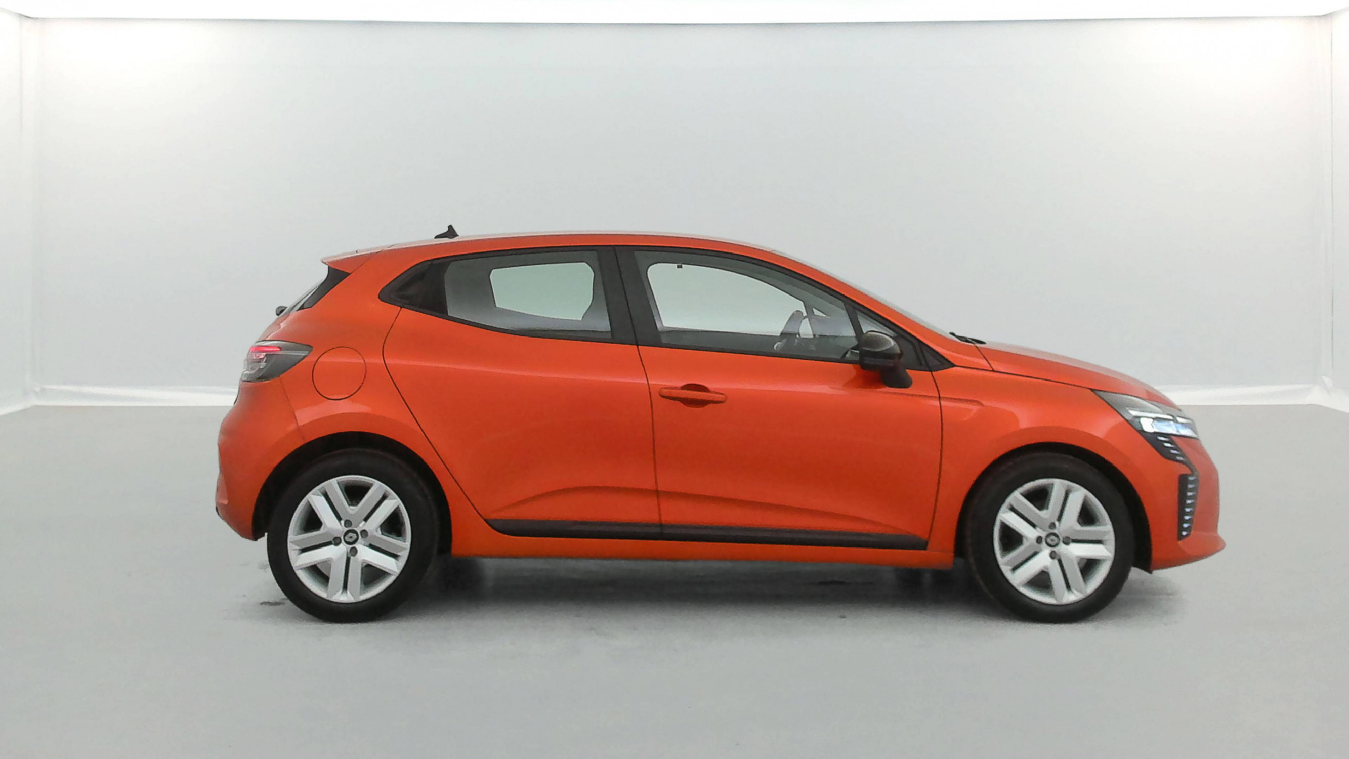 Vente en ligne Renault Clio 5 Clio SCe 65 au prix de 12 590 €