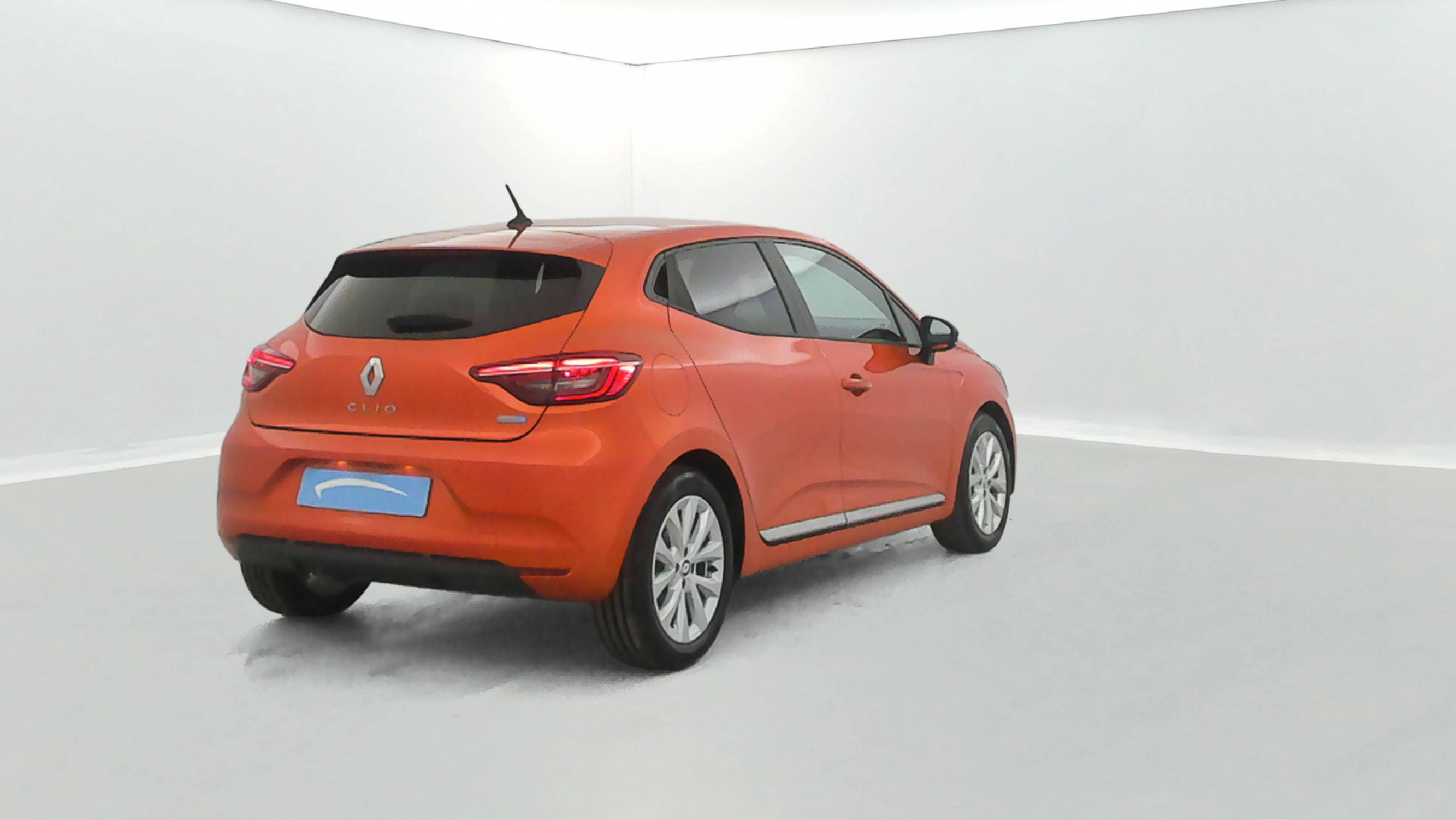 Vente en ligne Renault Clio 5 Clio E-Tech full hybrid 145 au prix de 16 990 €