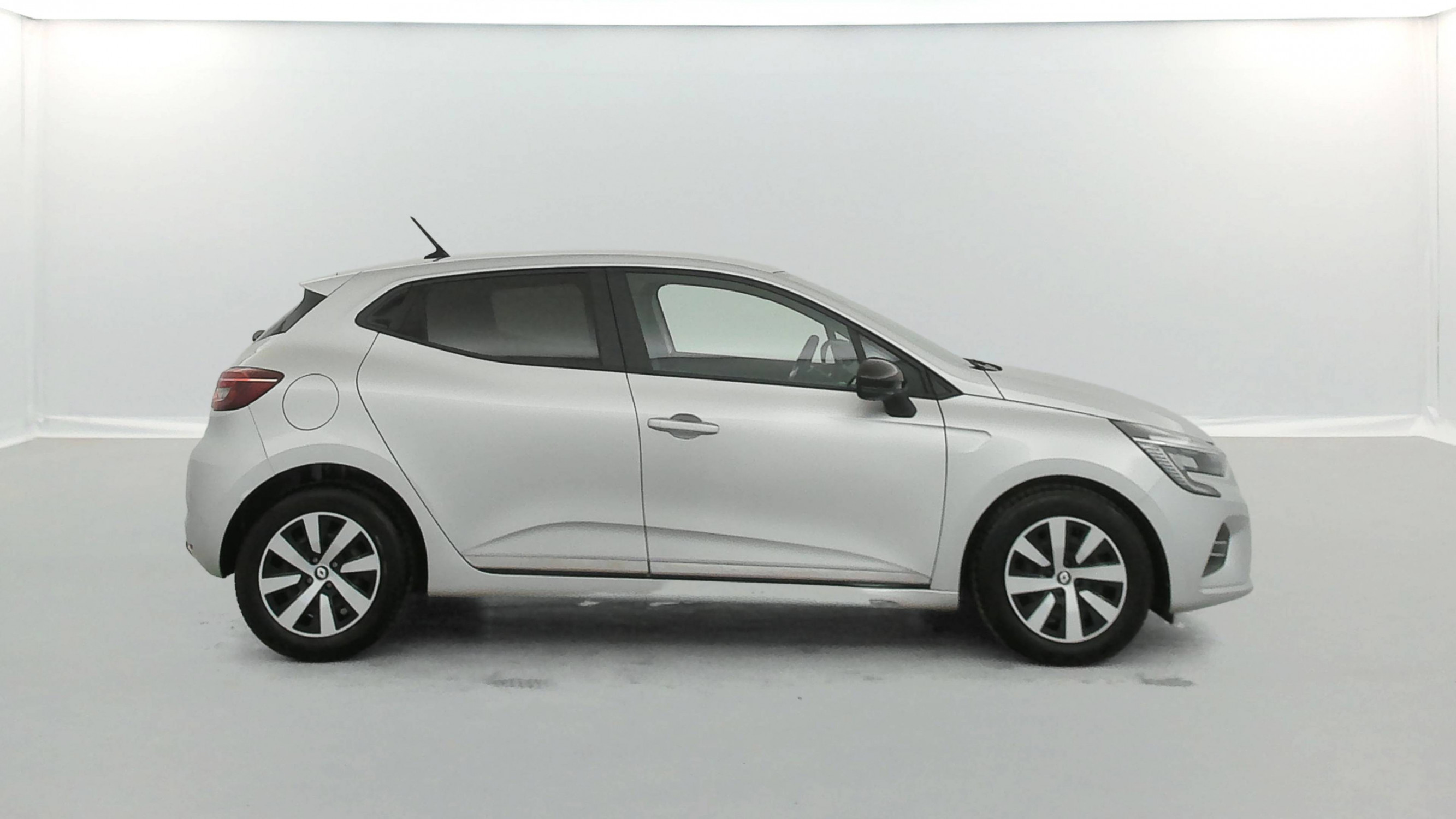 Vente en ligne Renault Clio 5 Clio TCe 90 au prix de 13 990 €