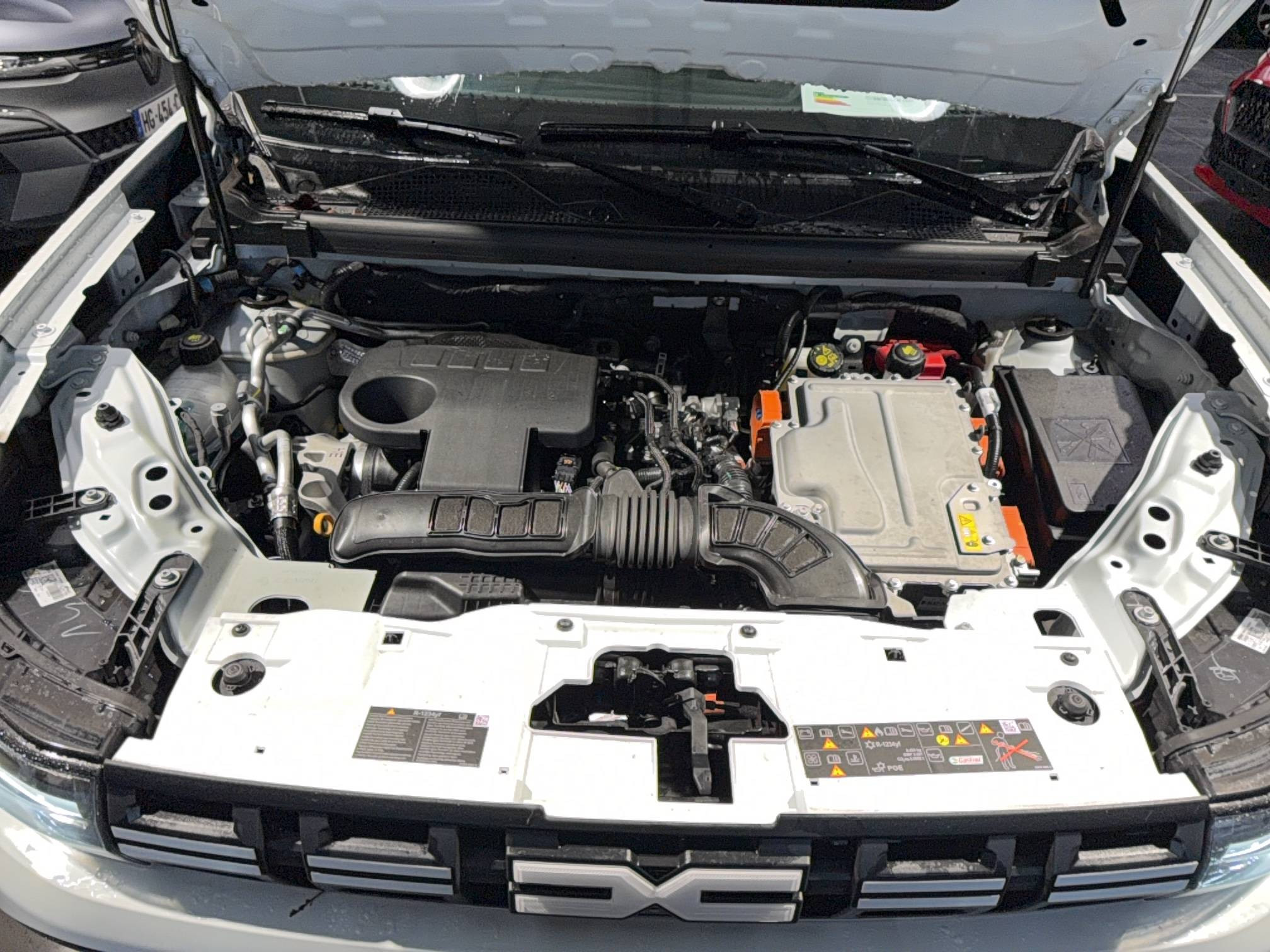 Vente en ligne Dacia Duster  Hybrid 140 au prix de 28 990 €