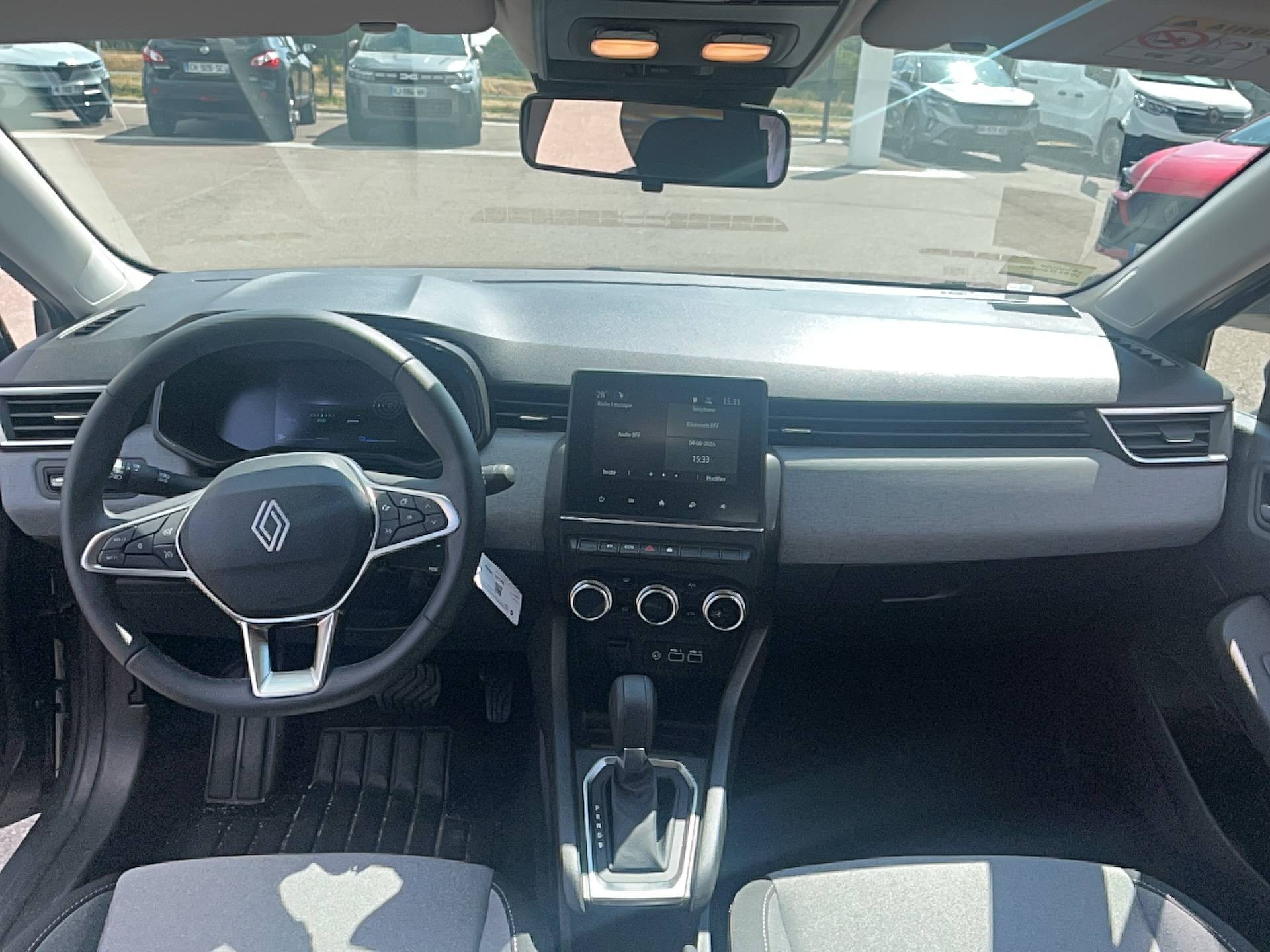 Vente en ligne Renault Clio 5 Clio E-Tech full hybrid 145 ch GSR2 au prix de 18 990 €