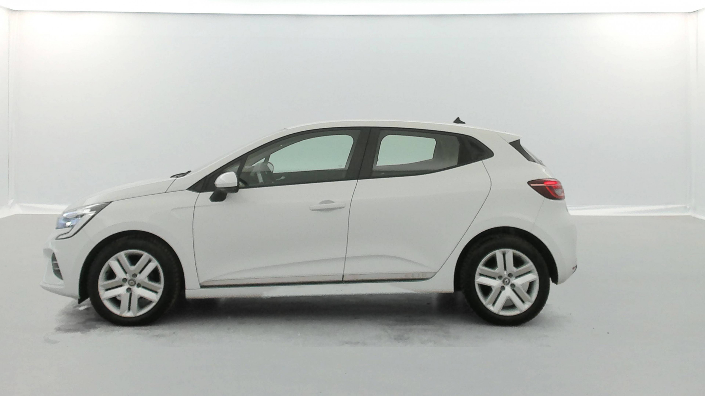 Vente en ligne Renault Clio 5 Clio TCe 90 X-Tronic - 21N au prix de 14 691 €