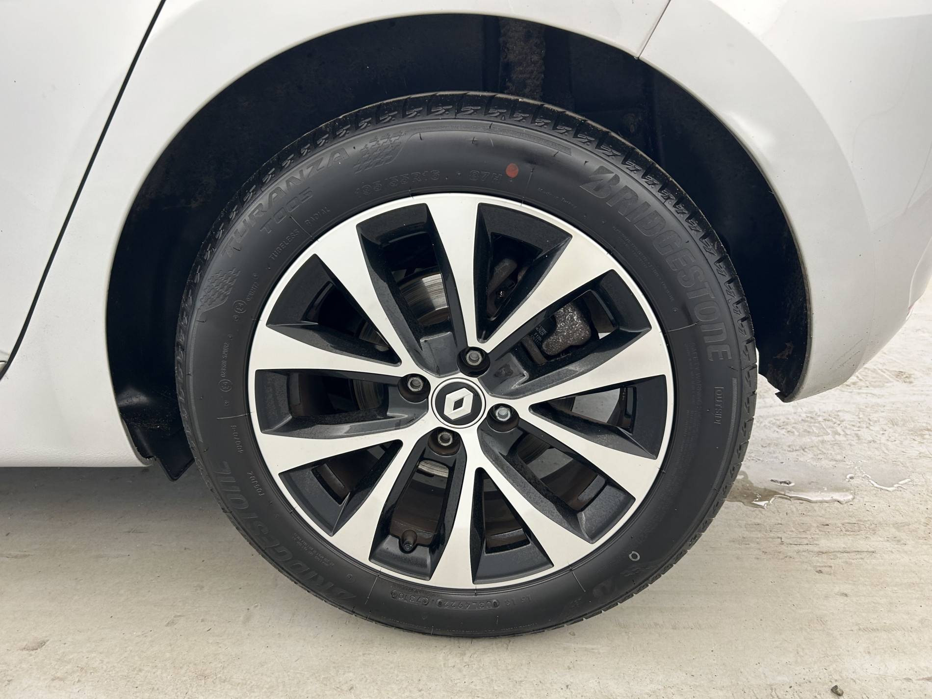 Vente en ligne Renault Clio 5 Clio TCe 90 au prix de 14 990 €
