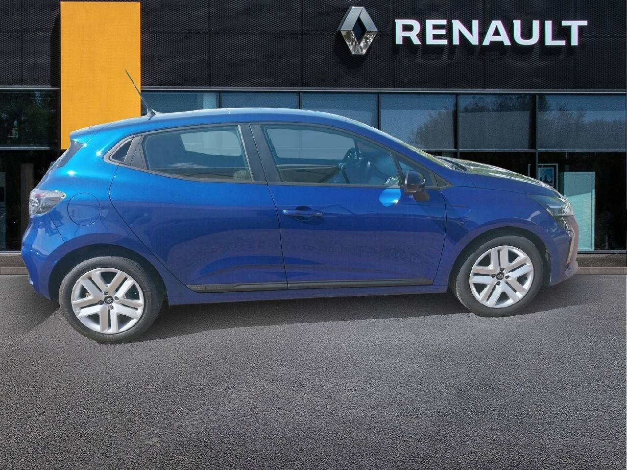 Vente en ligne Renault Clio 5 Clio TCe 90 au prix de 15 490 €
