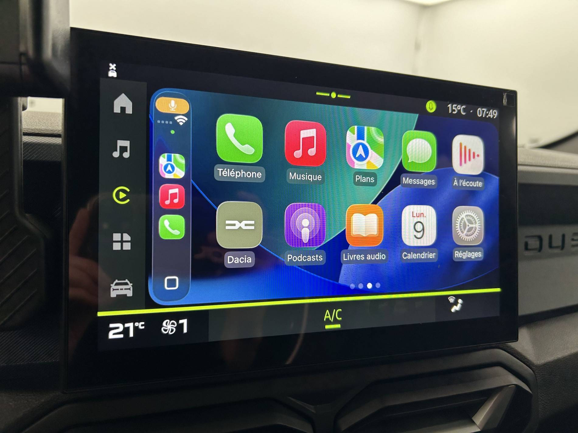 Vente en ligne Dacia Duster  Hybrid 140 au prix de 25 890 €