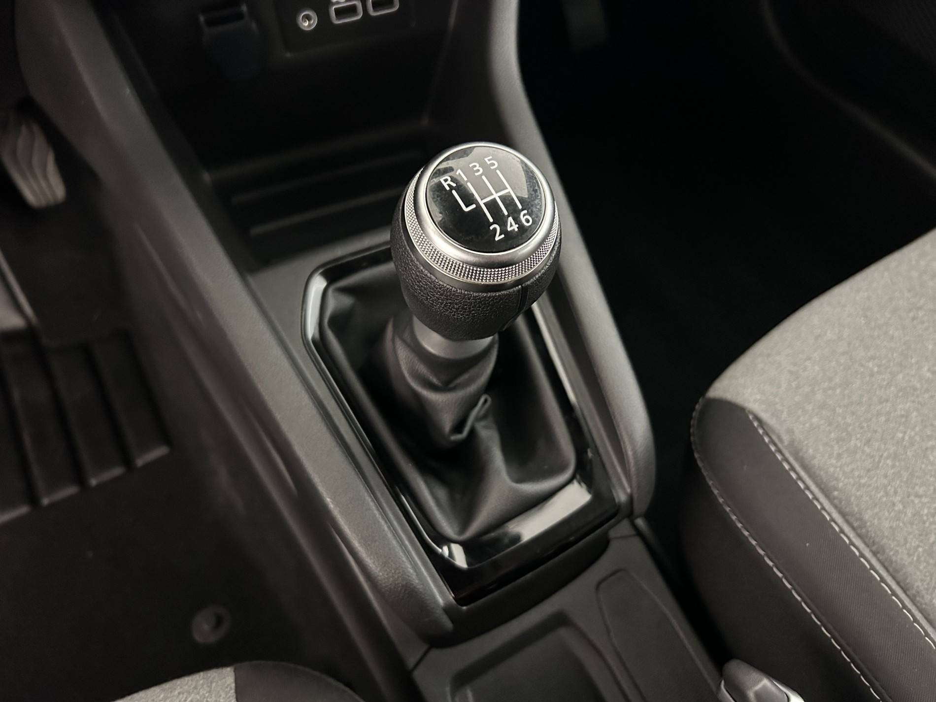 Vente en ligne Renault Clio 5 Clio Blue dCi 100 au prix de 16 990 €