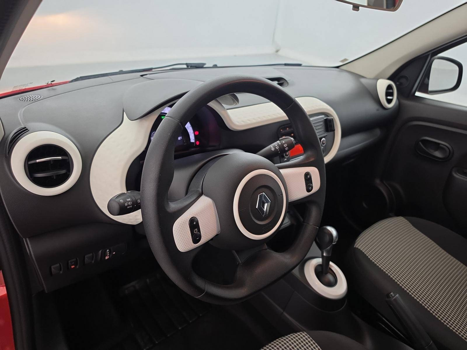 Vente en ligne Renault Twingo Electrique Twingo III E-Tech au prix de 14 500 €
