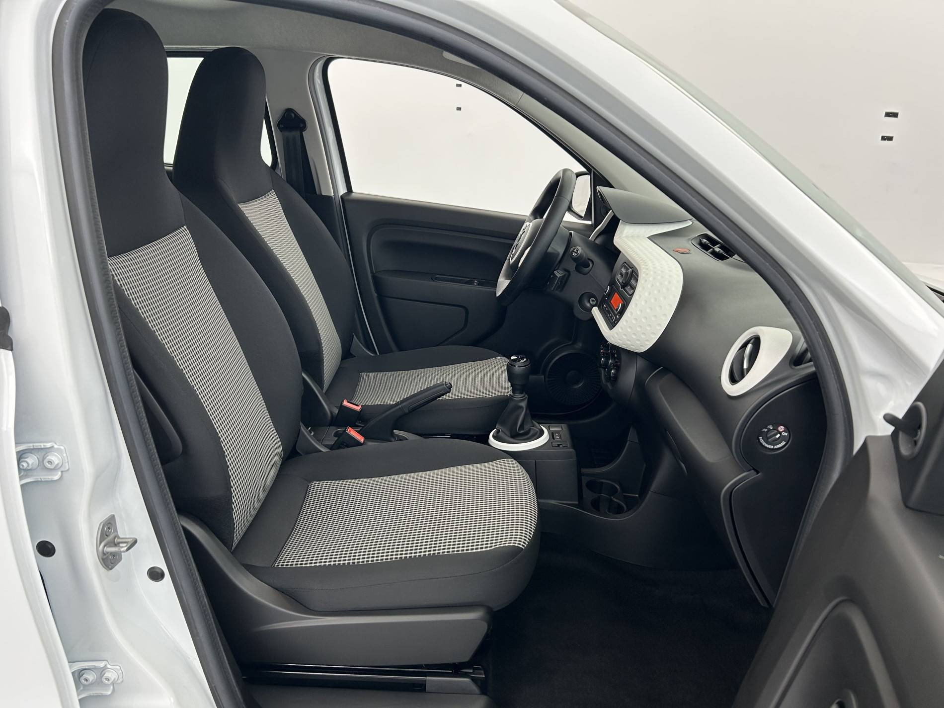 Vente en ligne Renault Twingo 3  SCe 65 au prix de 10 790 €