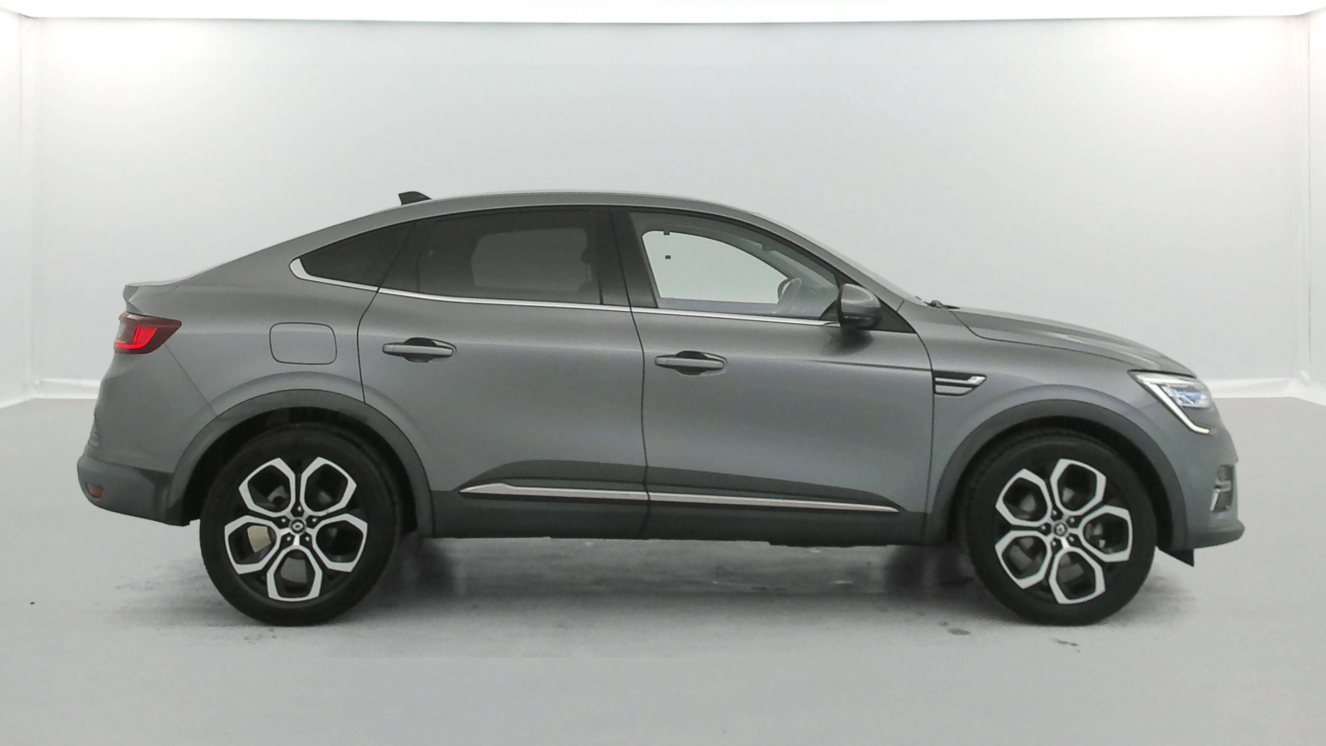 Vente en ligne Renault Arkana  E-Tech 145 - 21B au prix de 18 790 €