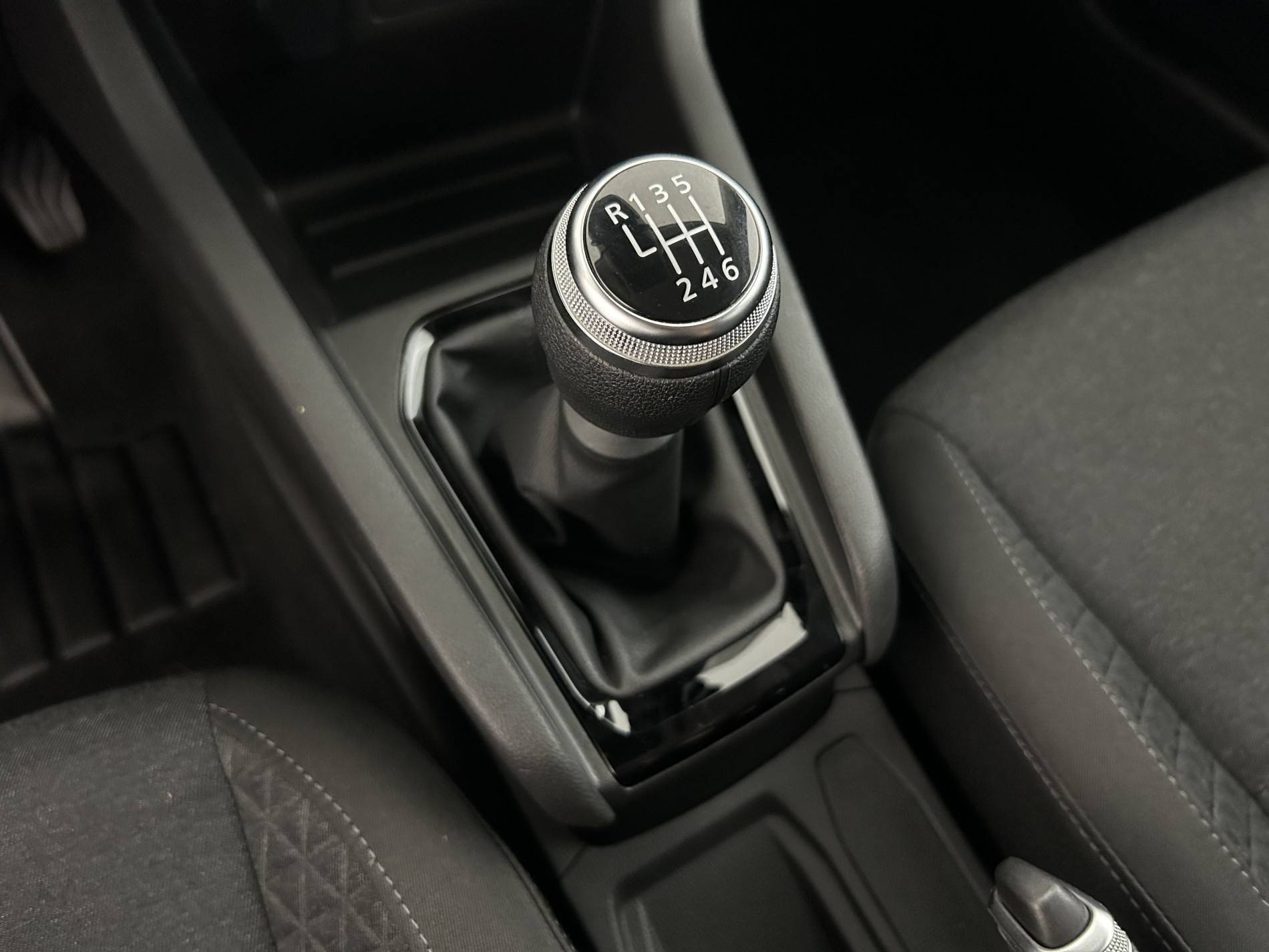 Vente en ligne Renault Clio 5 Clio TCe 90 au prix de 13 791 €