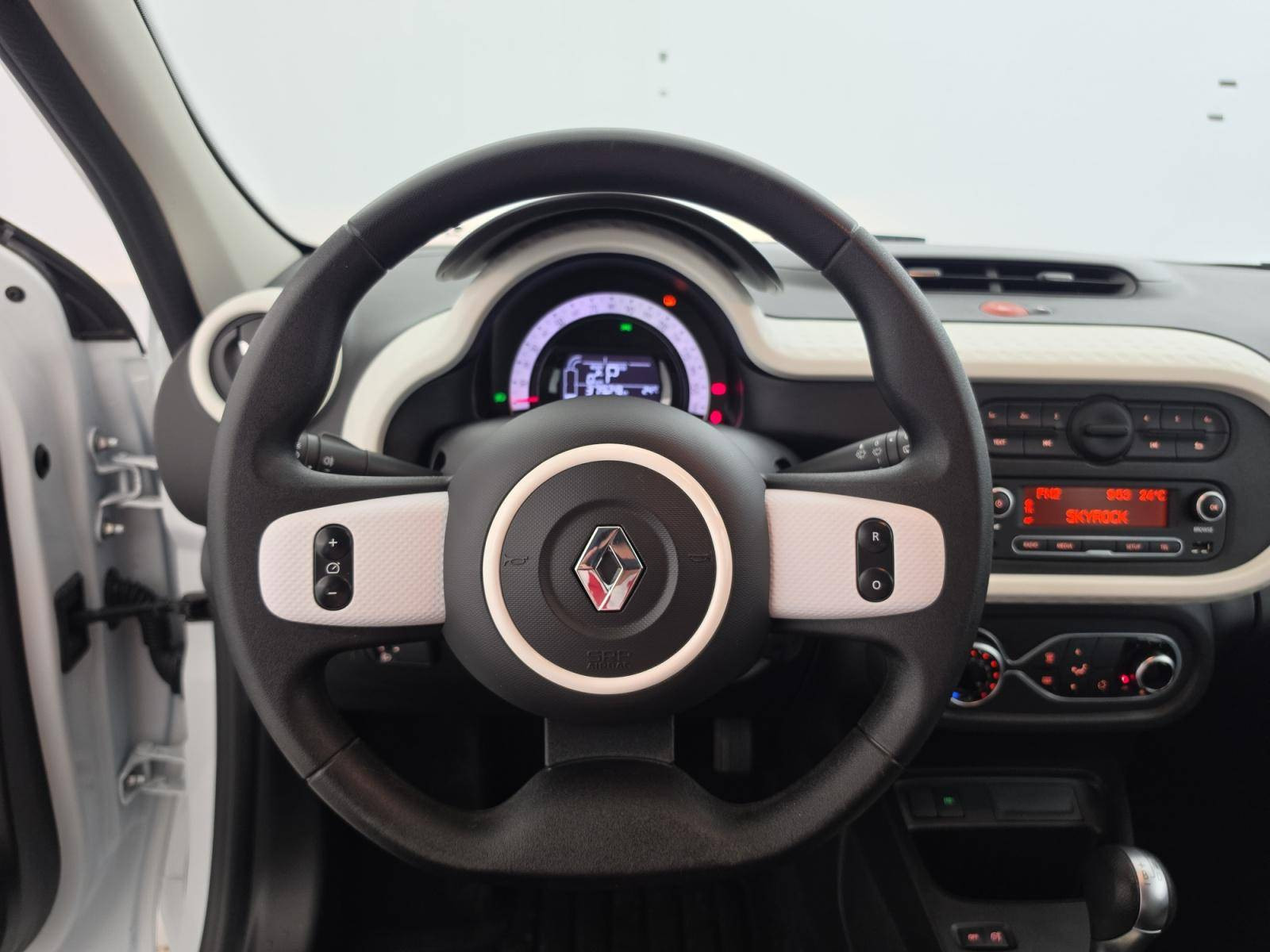 Vente en ligne Renault Twingo Electrique Twingo III E-Tech au prix de 10 990 €
