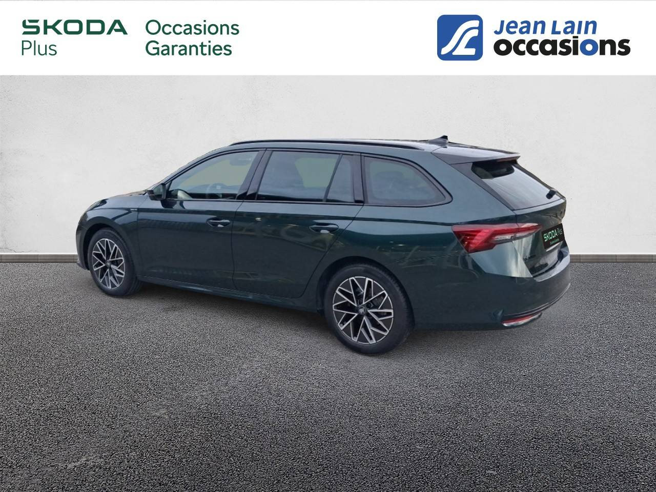 Vente en ligne SKODA OCTAVIA COMBI Octavia Combi 1.5 TSI Hybrid 150 ch ACT DSG7 Sportline de 2026 au prix de 39 170 €