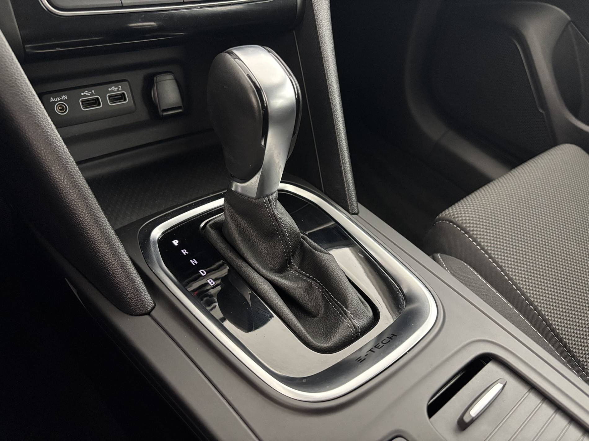 Vente en ligne Renault Megane 4 Estate  E-Tech plug-in Hybrid 160 au prix de 18 490 €