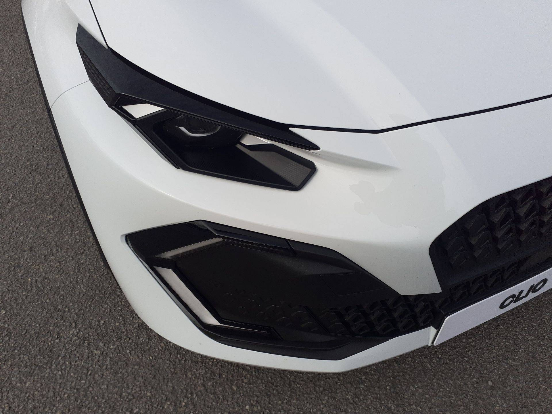 Vente en ligne Renault Clio 6 Clio TCe 115 ch au prix de 18 990 €