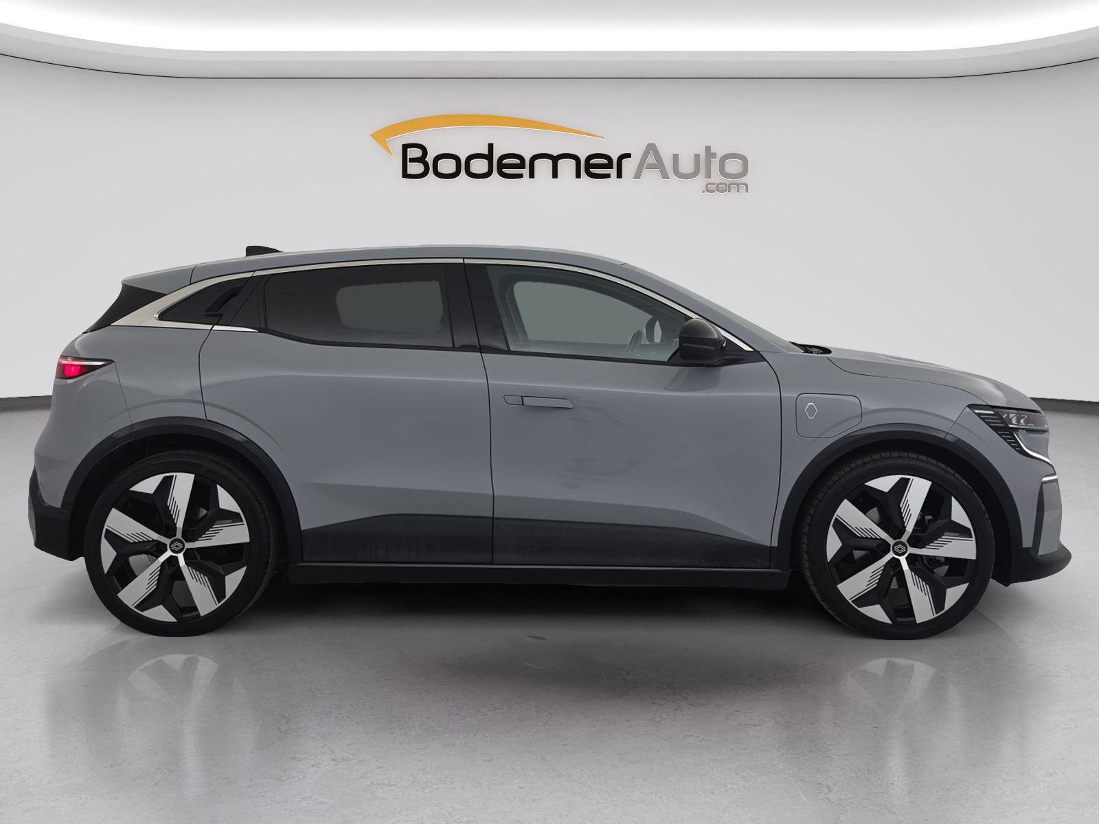 Vente en ligne Renault Megane E-Tech  EV60 220 ch super charge au prix de 24 990 €